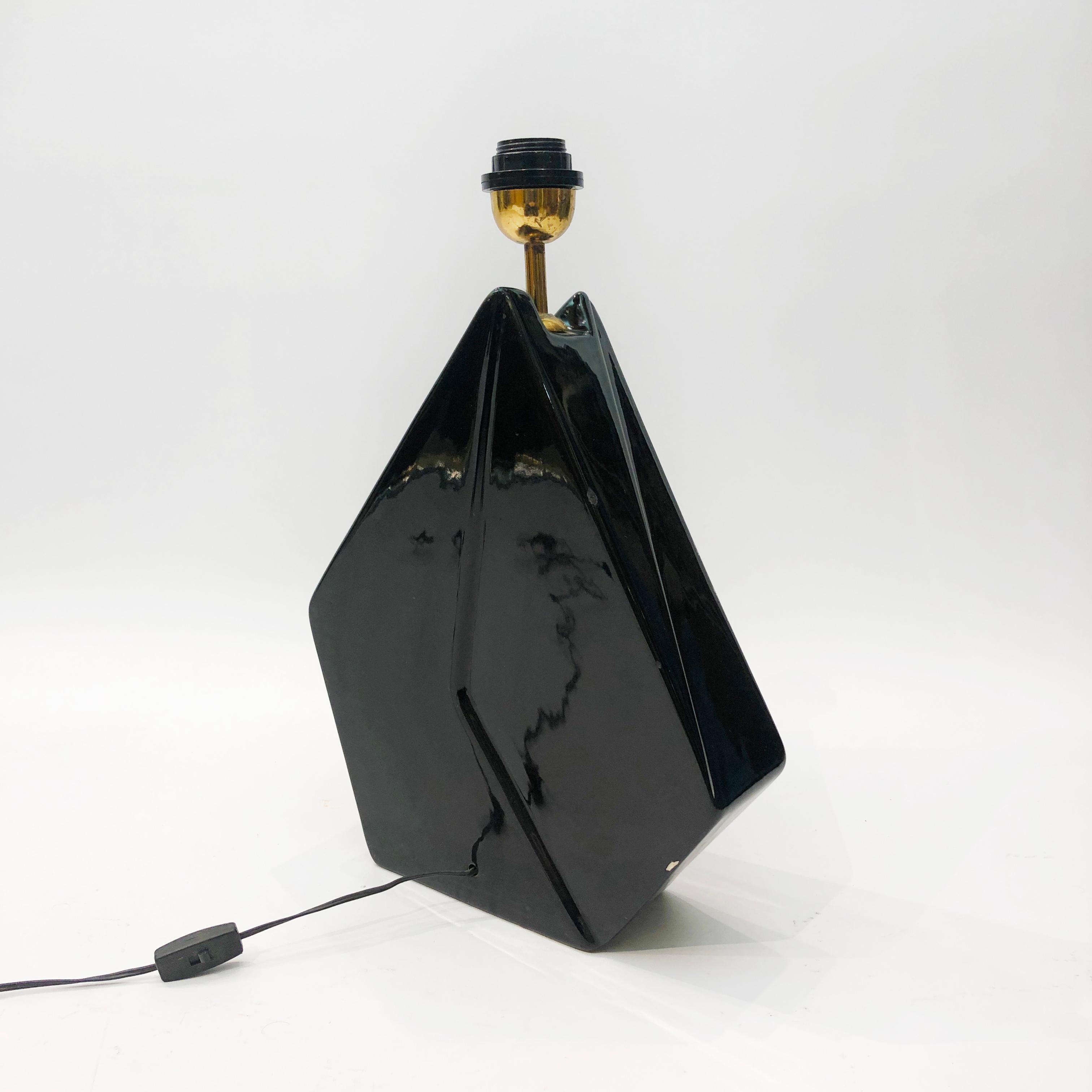 Polygonal Black Ceramic Iridescent Lamp 1980s Postmodern Vintage  For Sale 2