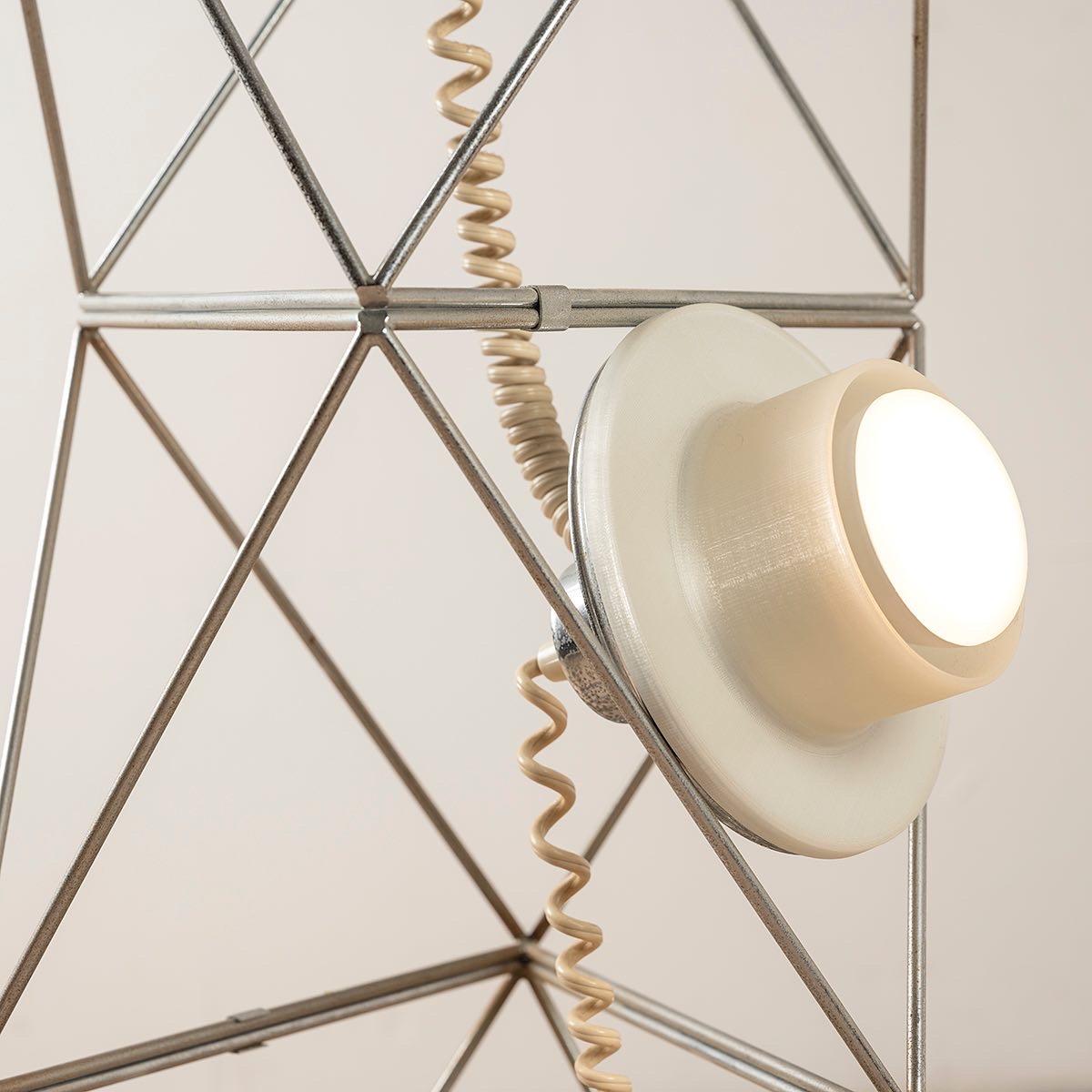 Polyèdre modular lamp, created by Felice Ragazzo, Harvey Guzzini 1969 edition. Structure in chromed brass wires. This floor lamp is composed of several modules assembled by staples. Several shapes possible. The model presented is made up of 4