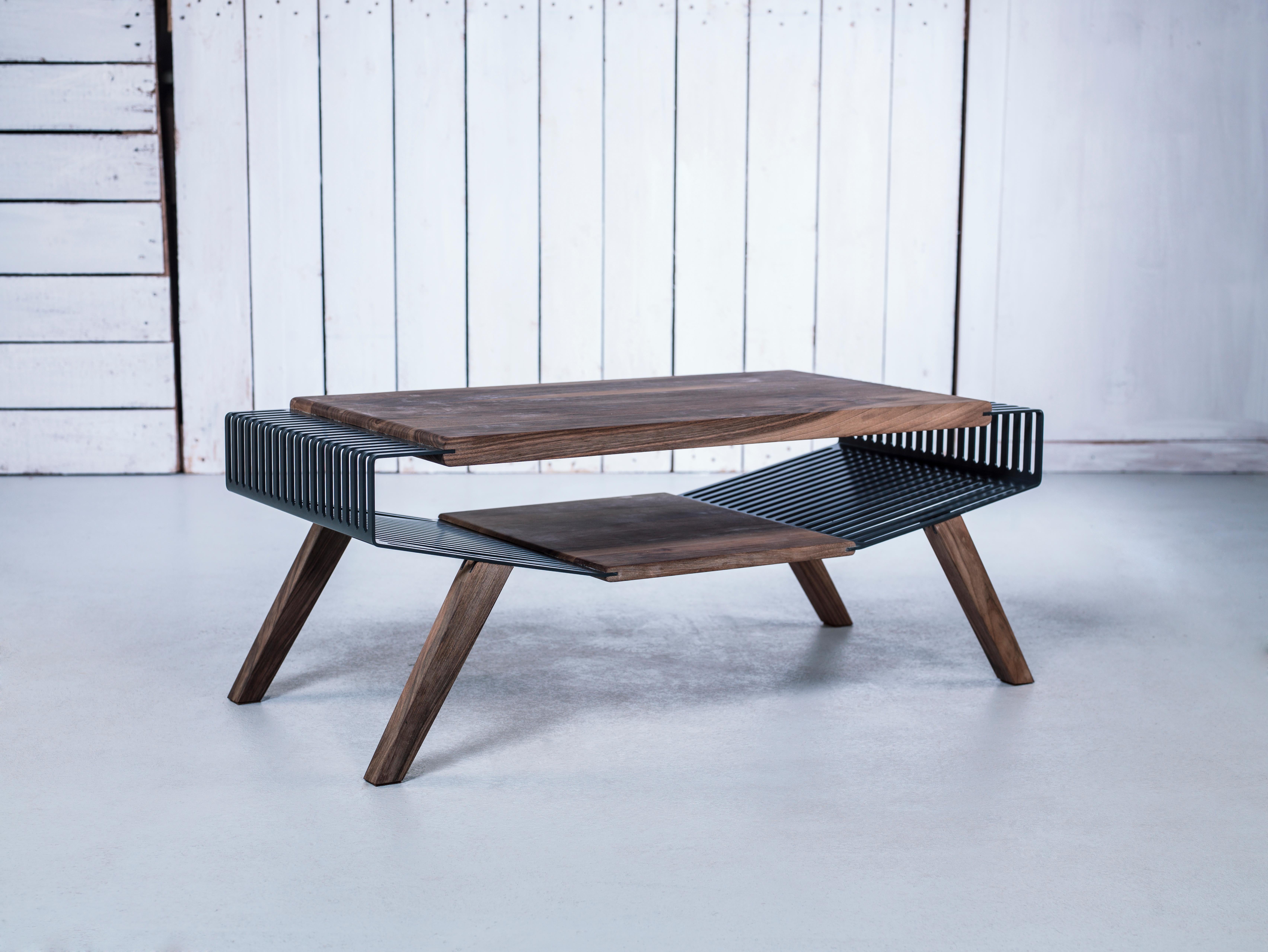 Polyline No2 Coffee Table In New Condition For Sale In Beograd, RS