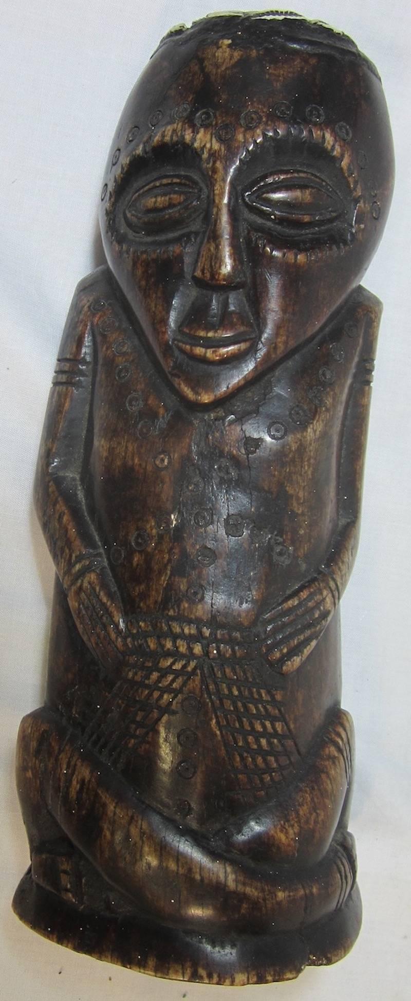 Polynesian Carved Bone Figure In Excellent Condition In Paradise Point, Queensland