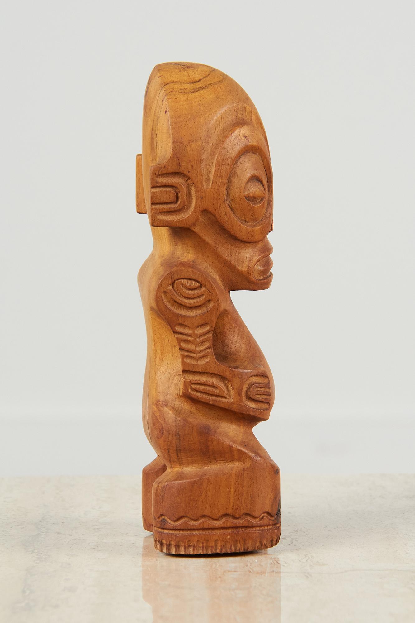 polynesian wood carving