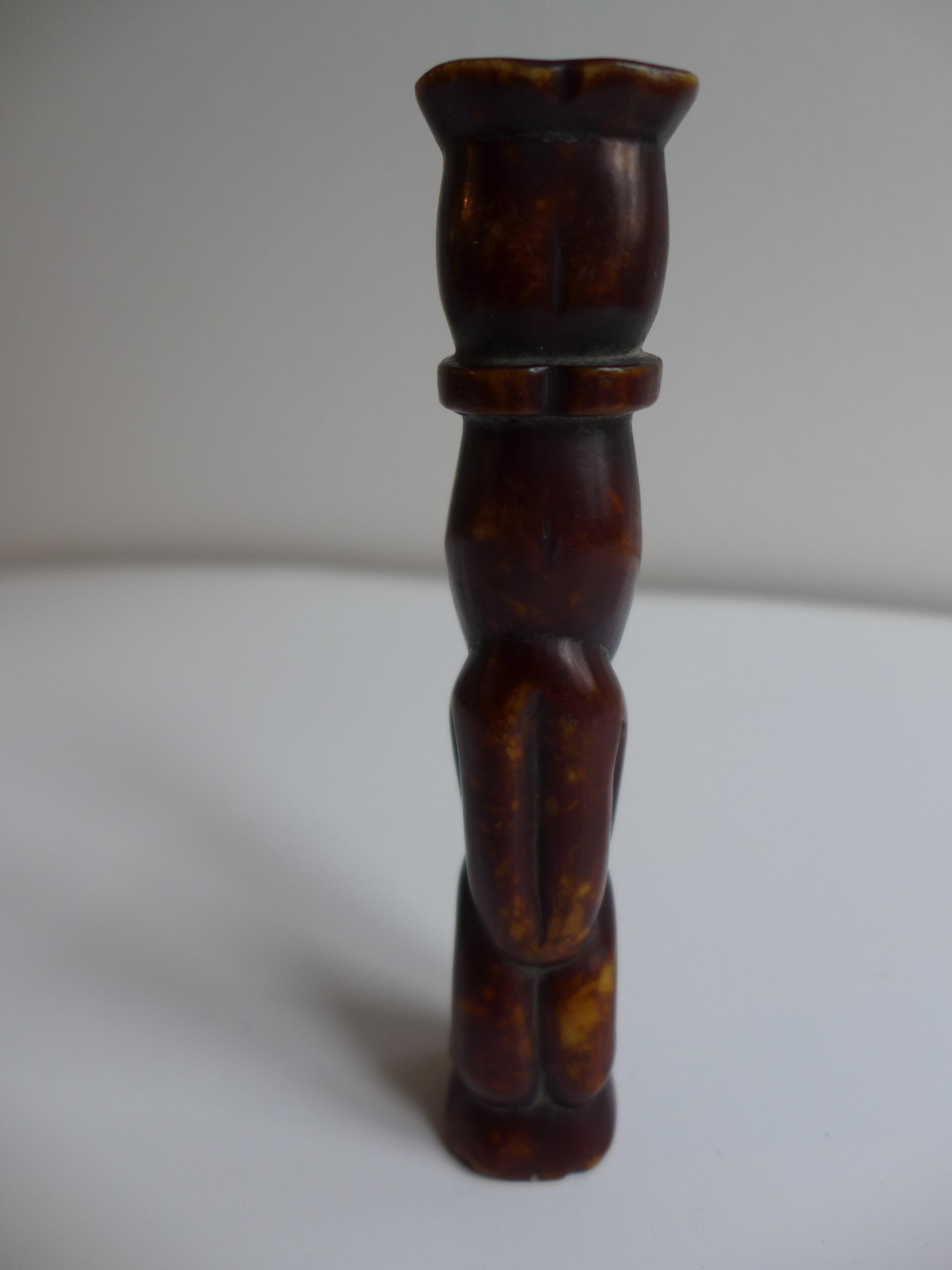 Native American Polynesian Tiki Figure, “Hands over Mouth” 19t Century For Sale