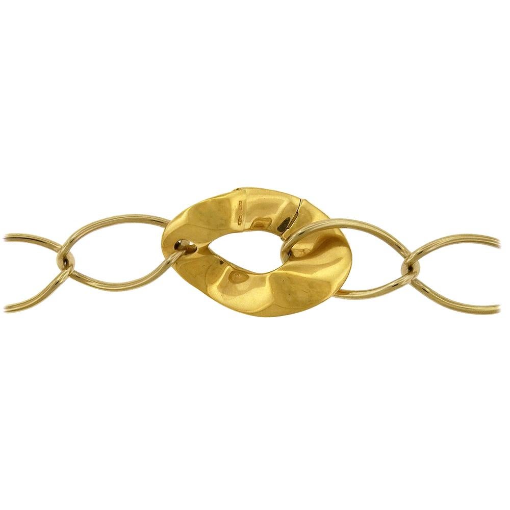 From famed italian fine fashion jewelry house Pomellato, 18K yellow gold twisted oval link necklace 26