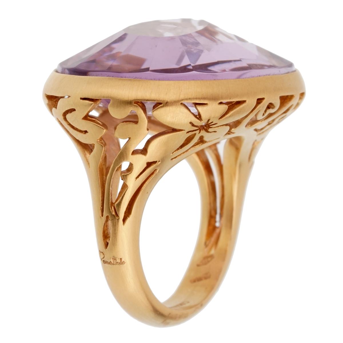 A chic brand new Pomellato cocktail ring showcasing a 10.19ct Amethyst set in 18k rose gold. The ring measures a size 5.5 and can be resized

Pomellato Retail: $5500
Sku: 2307