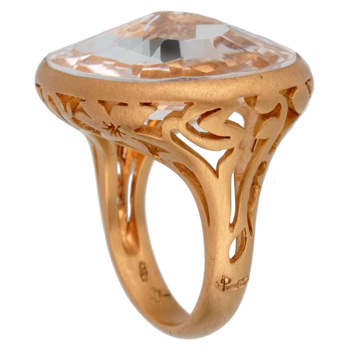 A chic brand new Pomellato cocktail ring showcasing a 10.19ct White Quartz set in 18k rose gold. The ring measures a size 5.75 and can be resized

Pomellato Retail: $4600
Sku: 2449