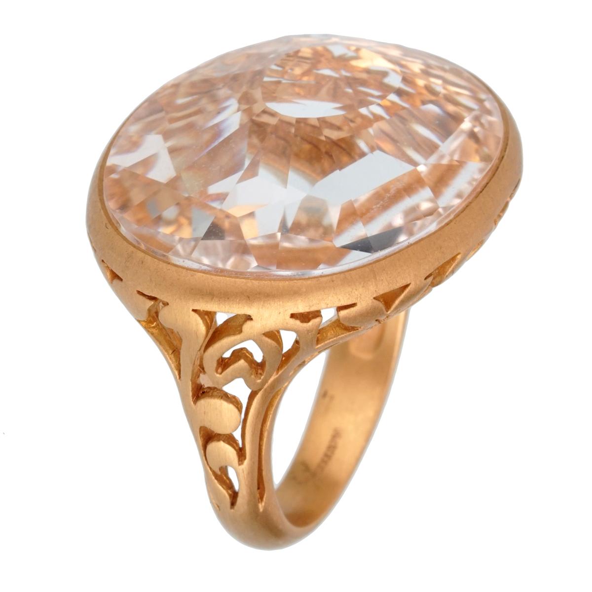 Pomellato, bague cocktail en or rose et quartz blanc 10 carats Neuf - En vente à Feasterville, PA