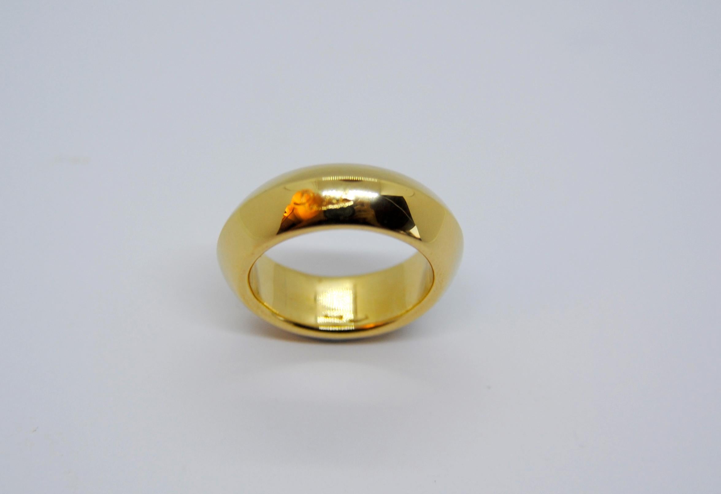 Contemporary Pomellato 18 Karat Yellow Gold Solid Ring Iconic and Classic Pomellato