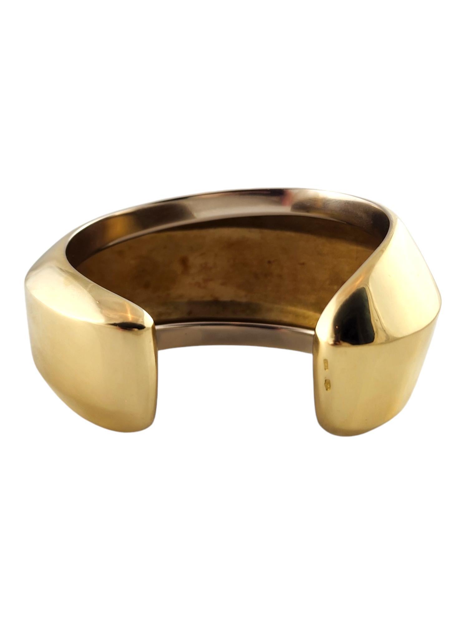 Pomellato 18 Karat Yellow Gold Wide Cuff Bracelet #18896 In Good Condition In Washington Depot, CT
