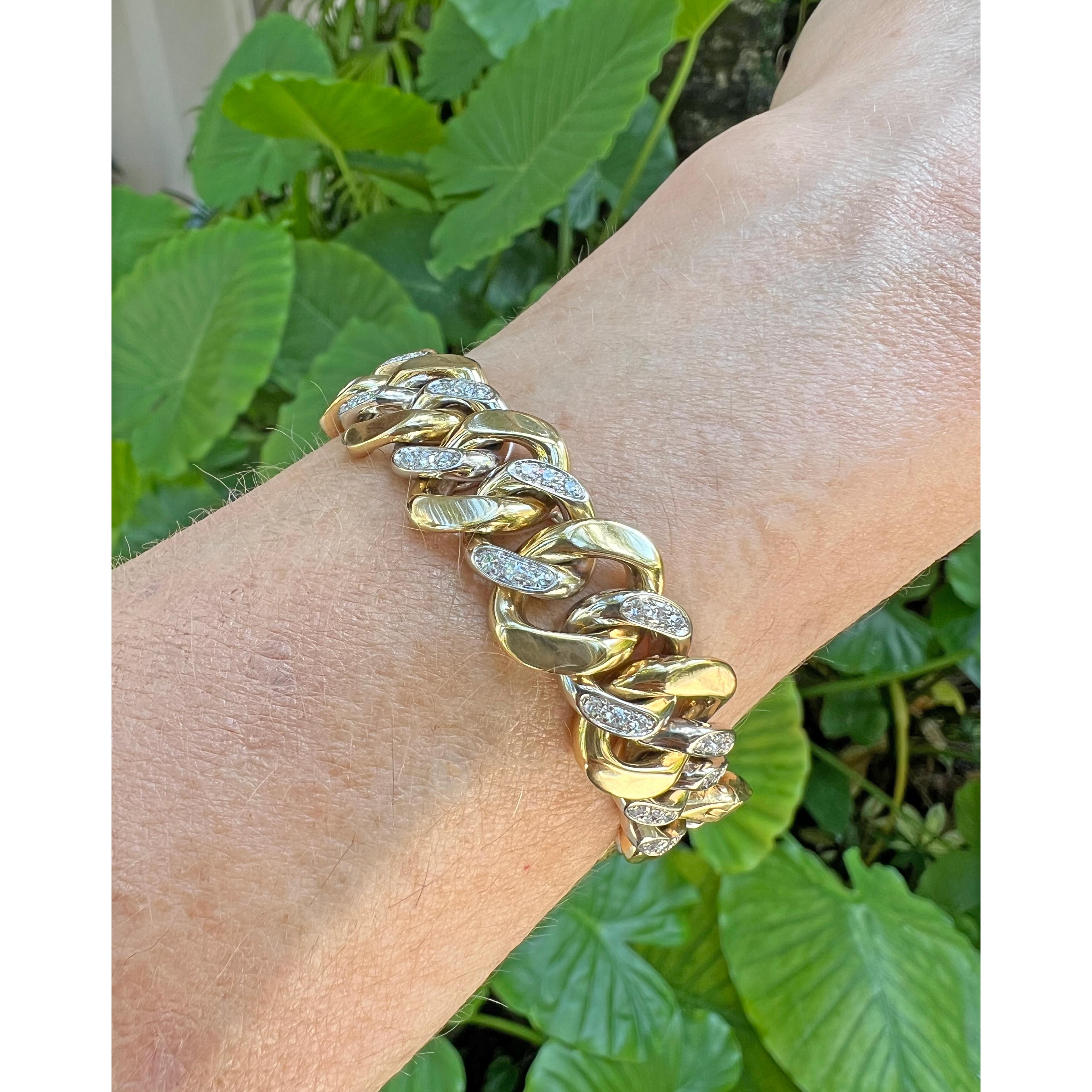 Pomellato 18k Gold Diamond Curb Bracelet In Excellent Condition In Palm Beach, FL