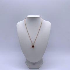 Pomellato Halskette mit Anhänger aus 18-karätigem Gold, „Nudo Petit“, mit rotem Granat und Diamanten