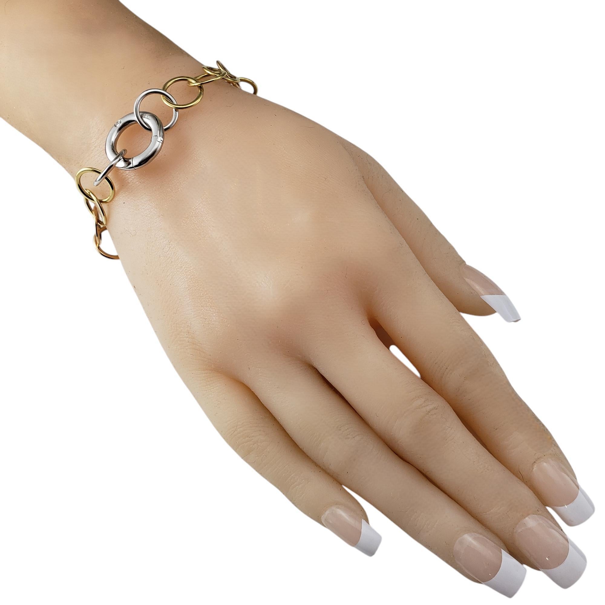 Pomellato 18K Tricolor Gold and Diamond Link Lucciole Link Bracelet #20666 In Good Condition For Sale In Washington Depot, CT