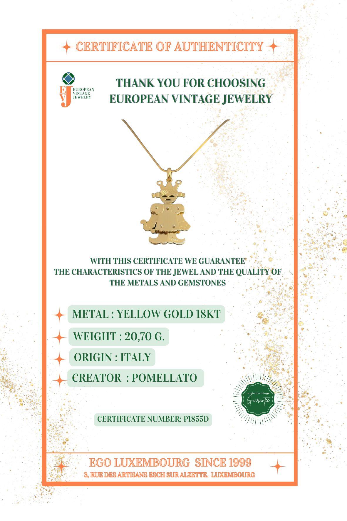 Pomellato 18karat Yellow Gold Queen Pendant Maxi Size For Sale 9