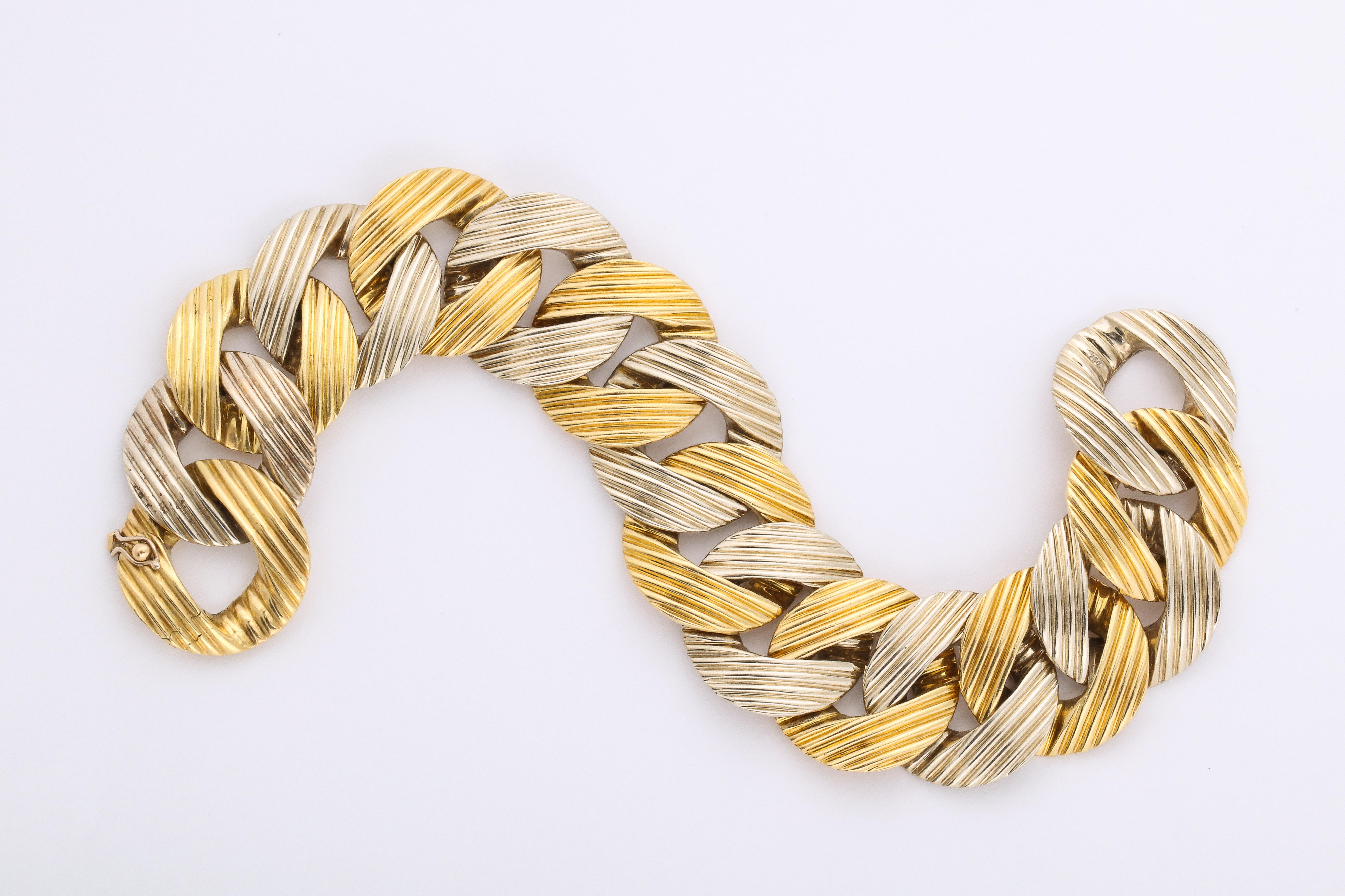 Pomellato 1970er Jahre zweifarbiges geripptes Gliederarmband aus Gold 4