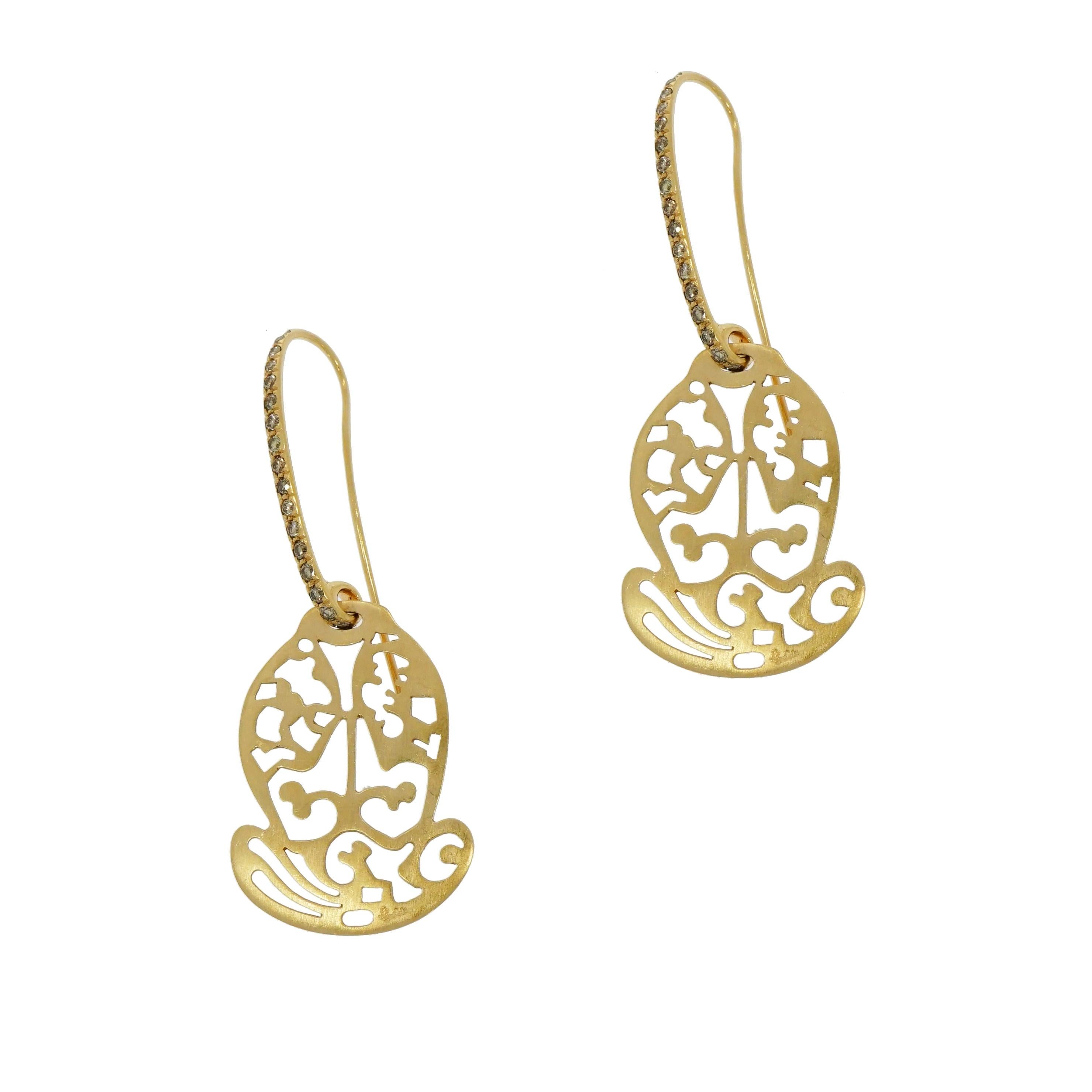 Pomellato is synonymous of creativity and color with the philosophy of the traditionally conservative world of jewelry with a powerful, fashion-forward identity. 
This distinctive acorn design in 18k rose gold drop earrings are accented with approx.
