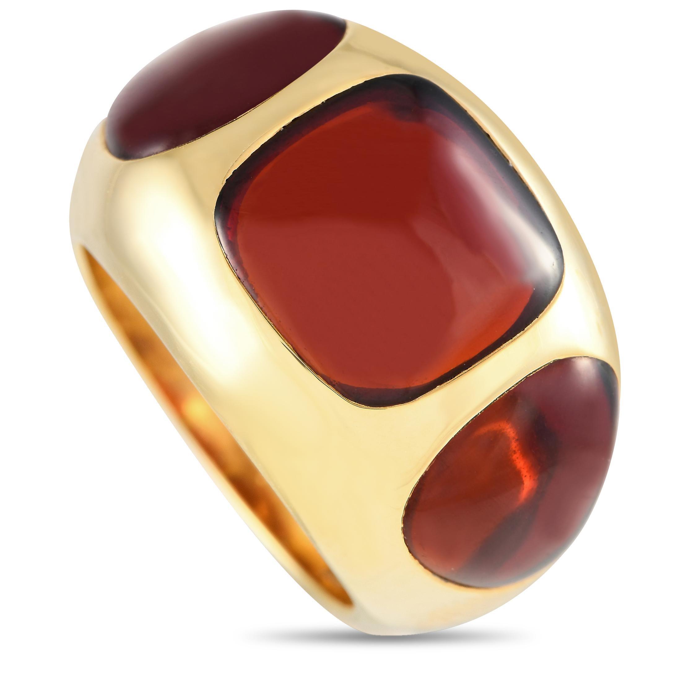 Pomellato Bisanzio 18K Yellow Gold Garnet Three-Stone Domed Cocktail Ring In Excellent Condition For Sale In Southampton, PA