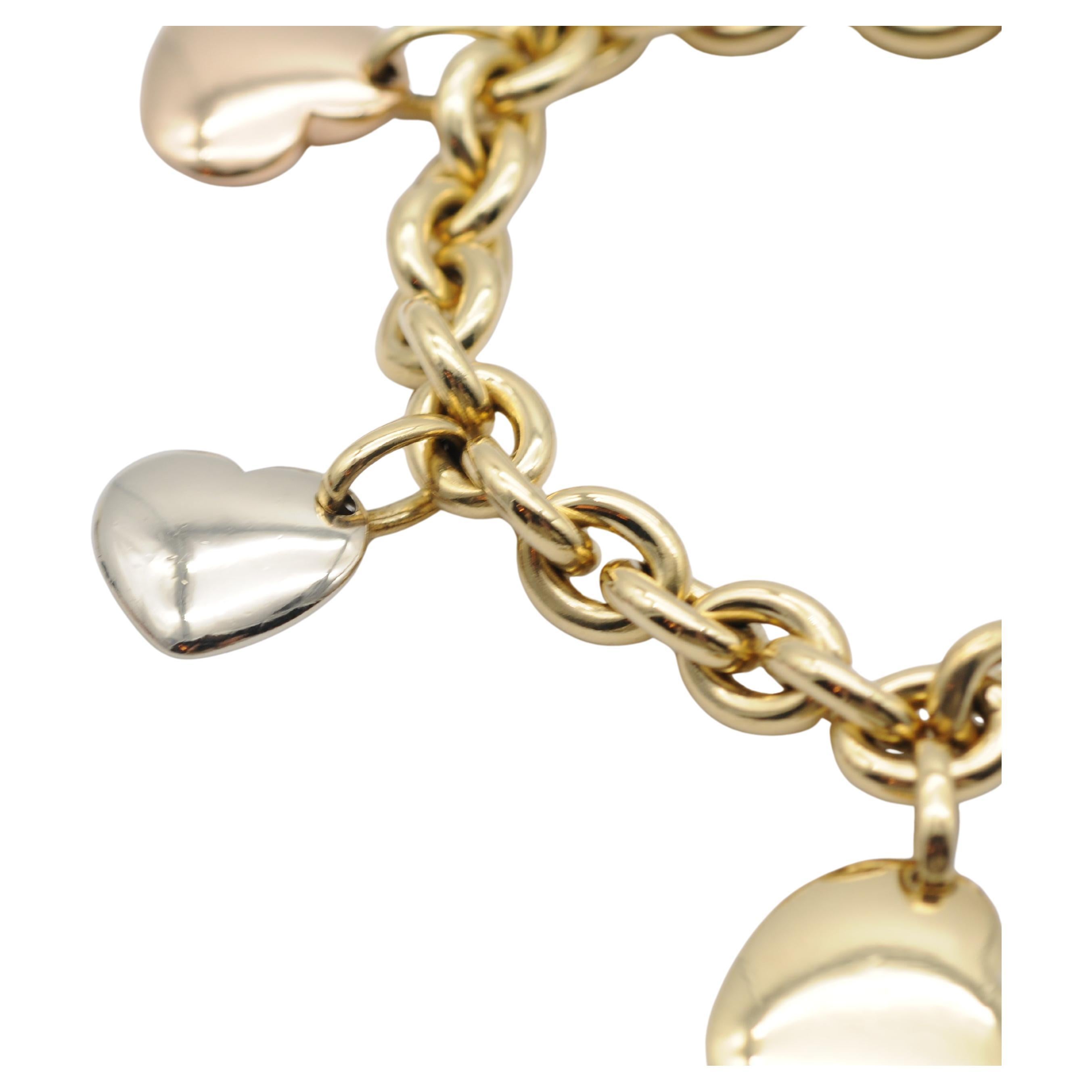 Bracciale Pomellato 18k elementi cuore tricolore in vendita 4
