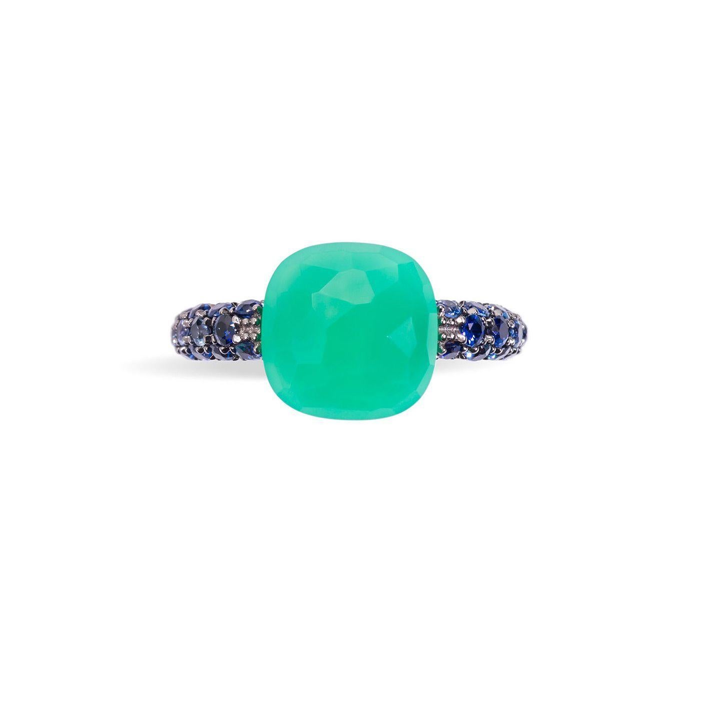 Pomellato Capri ring in pink gold 18k, decorated with chrysoprase and blue sapphires.

The apparent sobriety of this pink gold sapphire and chrysoprase ring from the Capri collection actually hides a very high level of craftsmanship that transforms