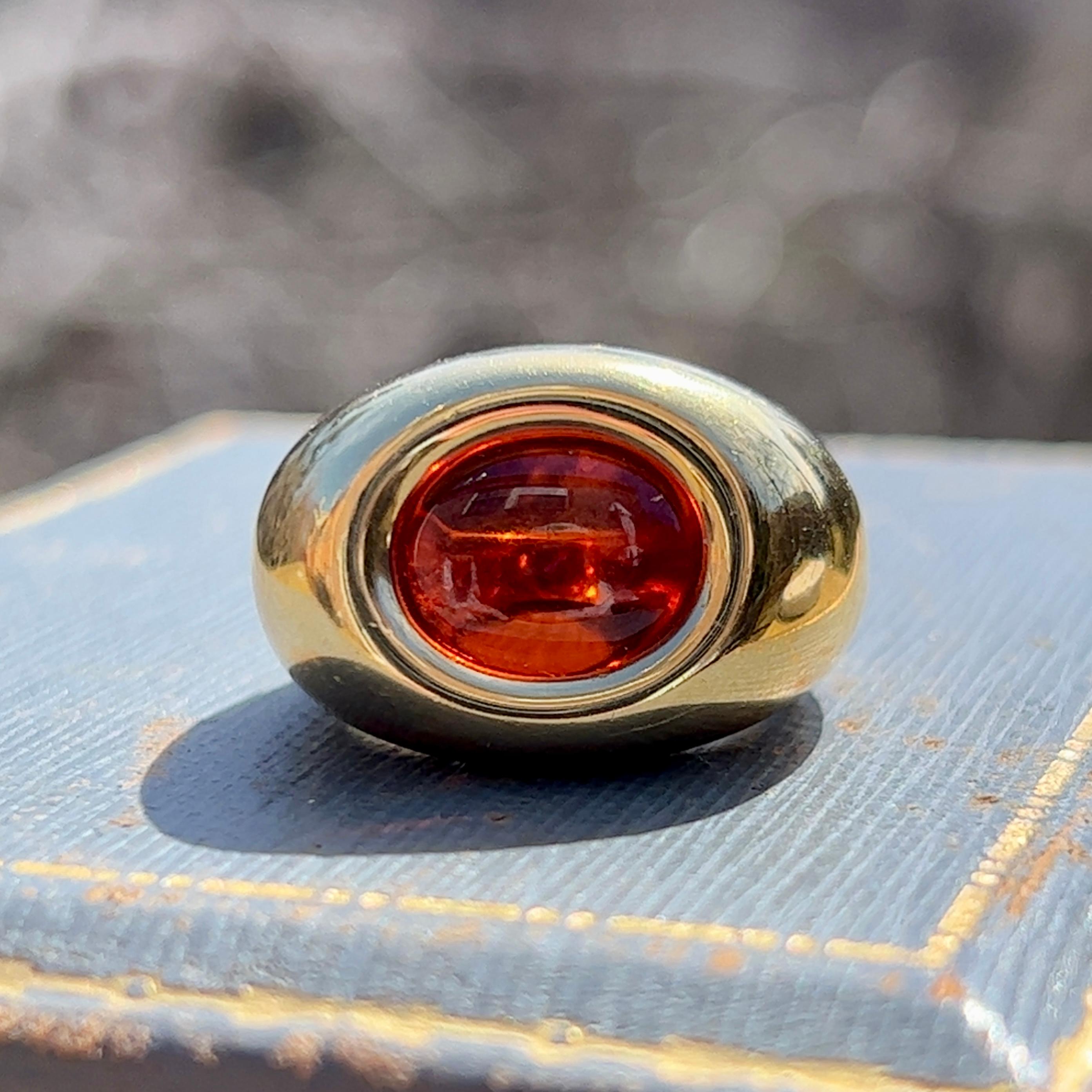 Women's or Men's Pomellato Citrine Carved Disc Ring in 18k Yellow Gold