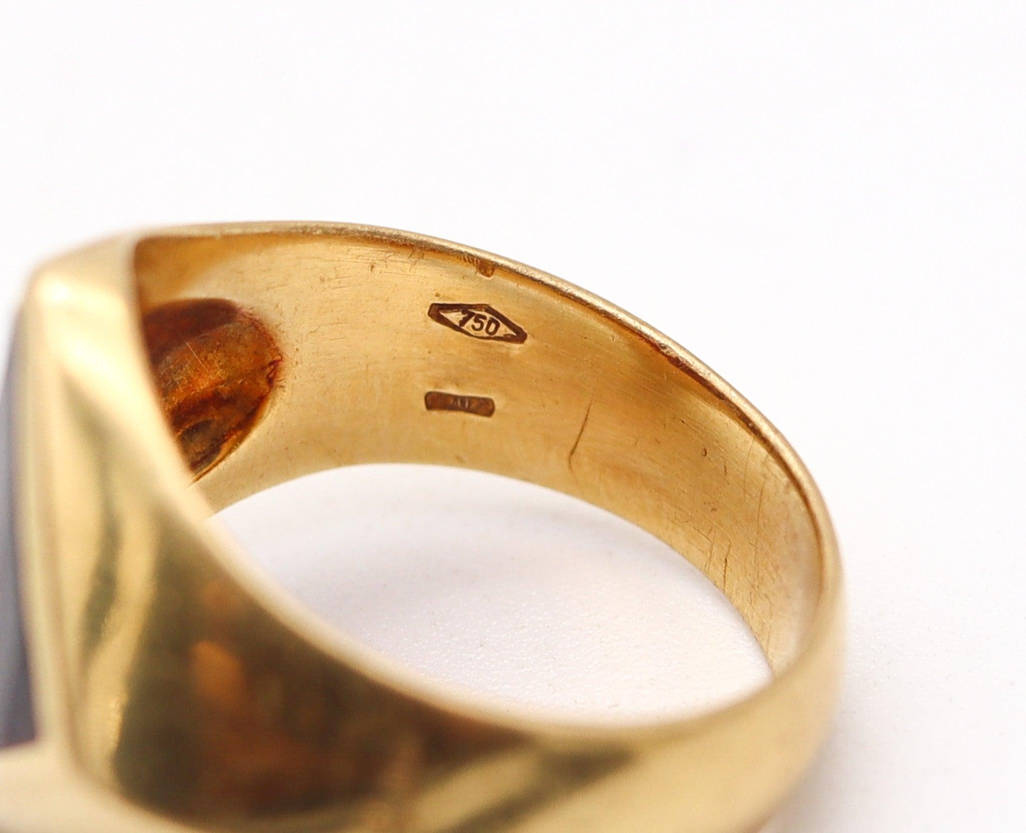 POMELLATO Cocktail Ring In Solid 18Kt Yellow Gold With Kite Faceted Red Garnet For Sale 1