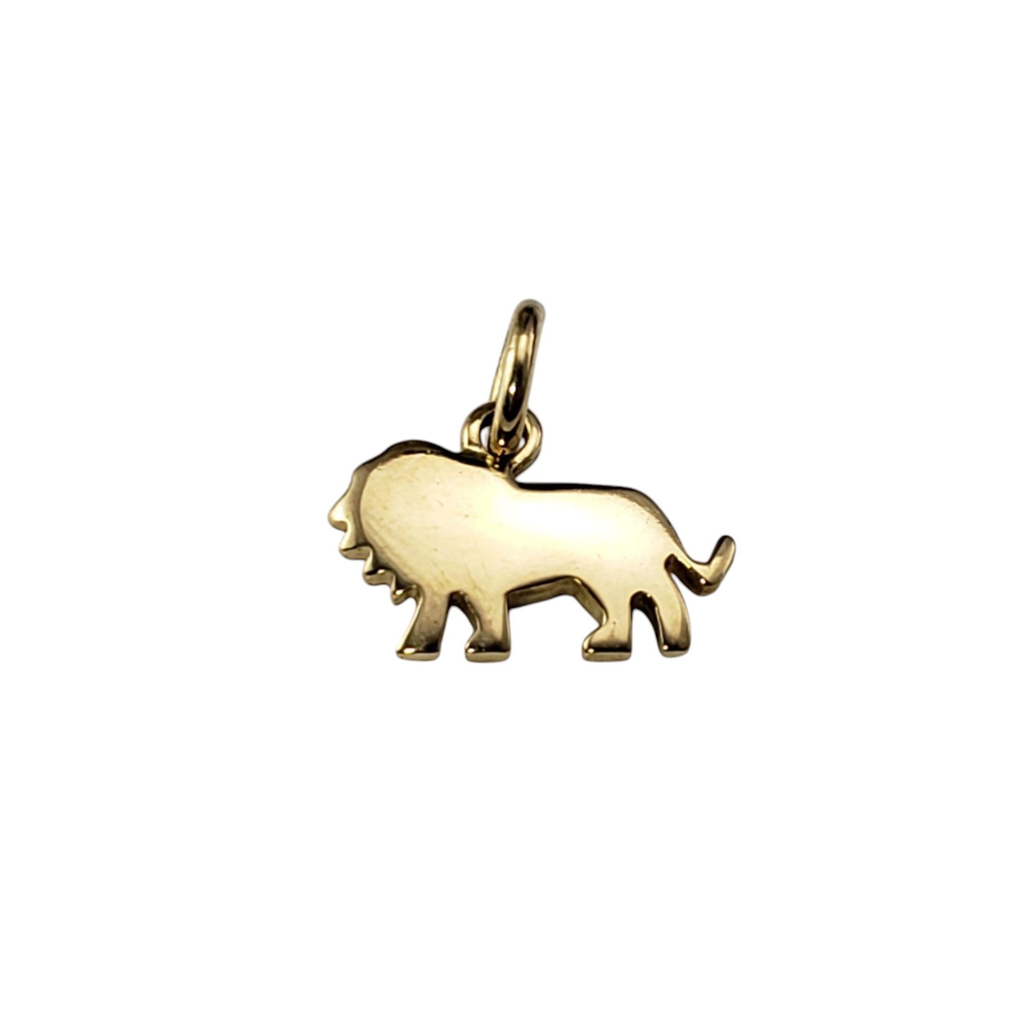 Pomellato Dodo Charm Lion en or jaune 18 carats #21136 en vente