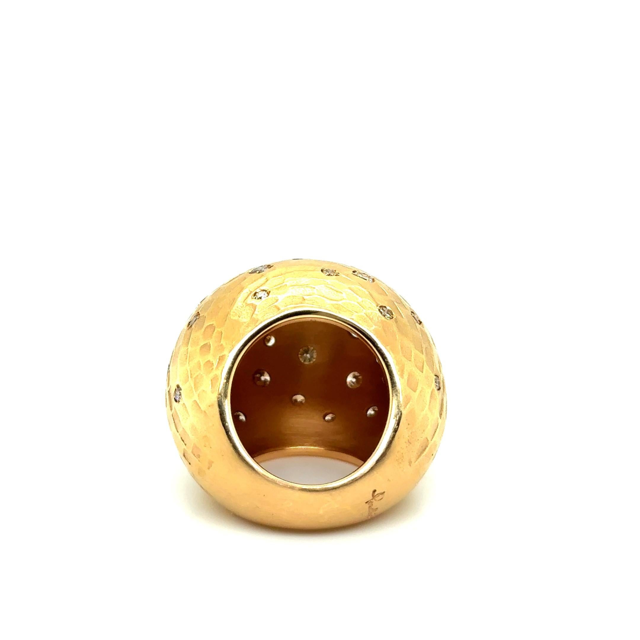 Pomellato Duna Ring with Diamonds in 18 Karat Yellow Gold For Sale 6