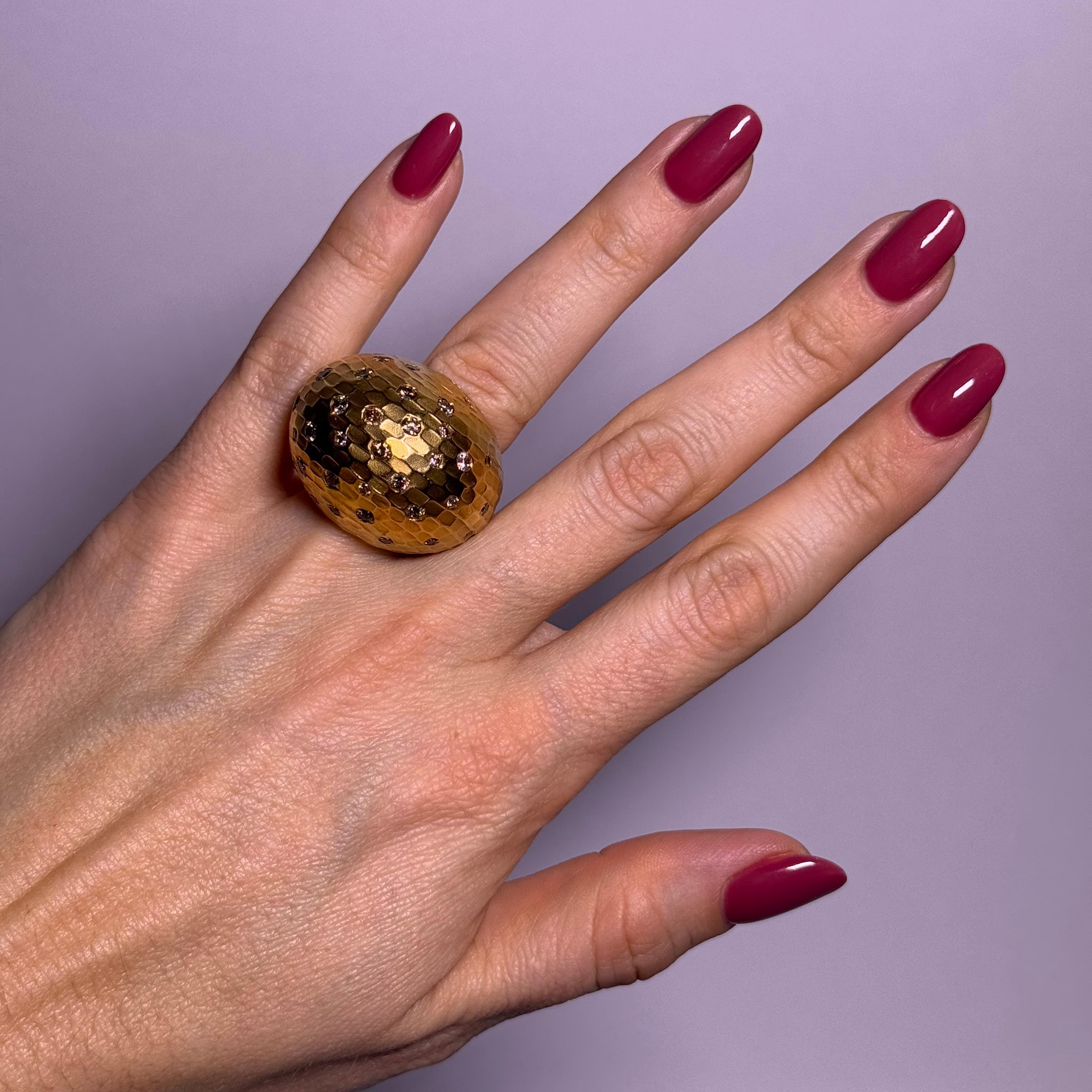 Modern Pomellato Duna Ring with Diamonds in 18 Karat Yellow Gold For Sale