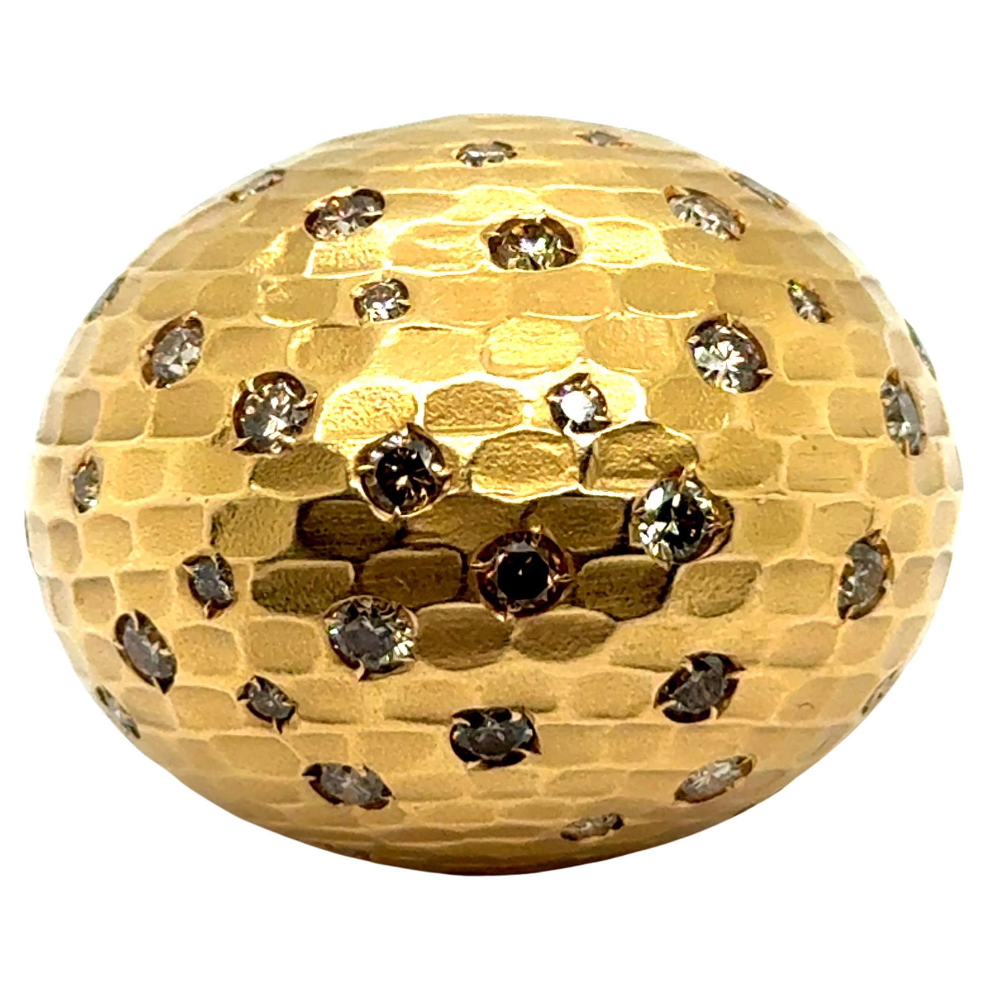 Pomellato Duna Ring with Diamonds in 18 Karat Yellow Gold For Sale