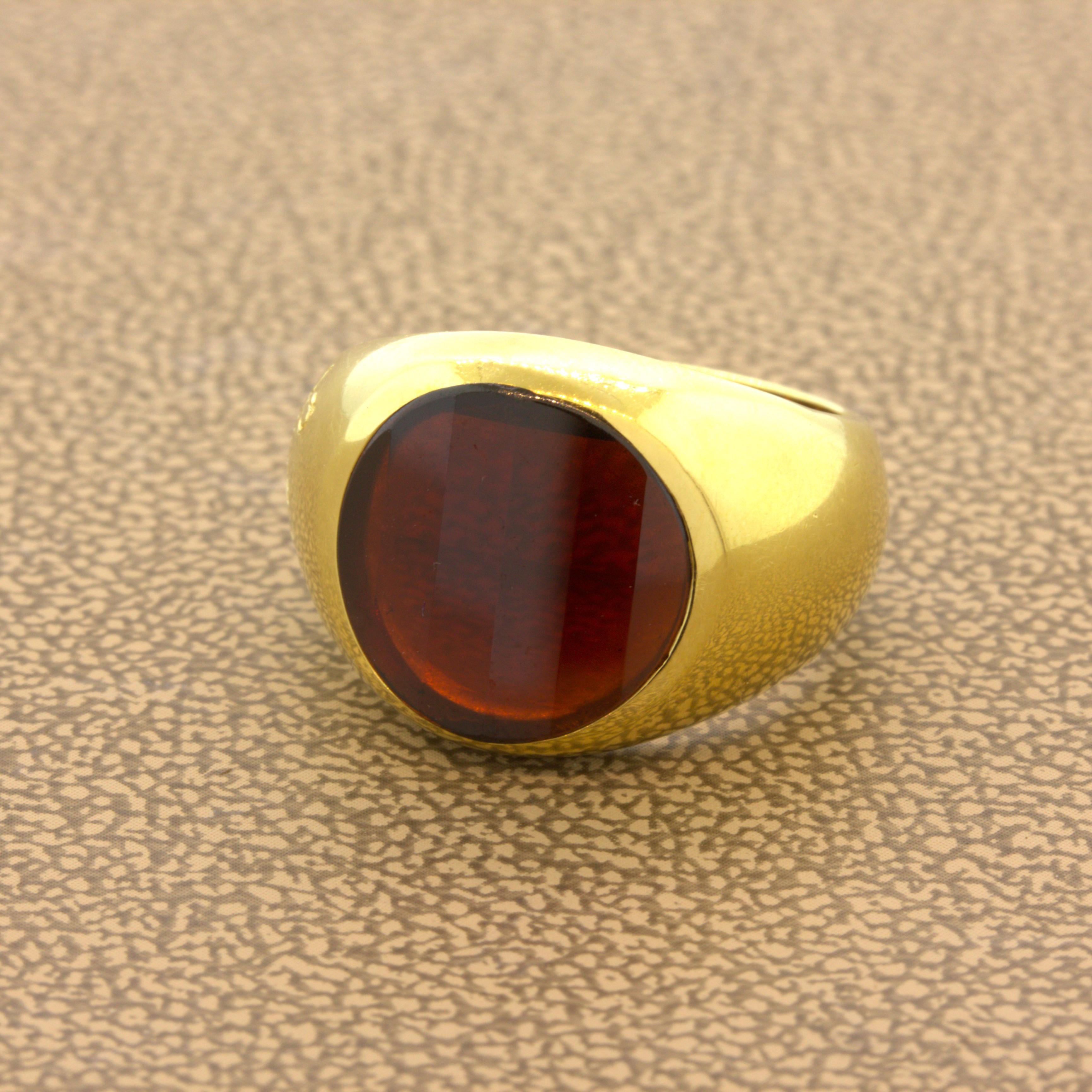 Pomellato Garnet 18k Yellow Gold Ring In New Condition For Sale In Beverly Hills, CA