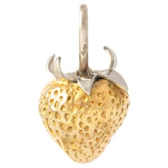 Pomellato Gold 18K Strawberry Pendant Charm