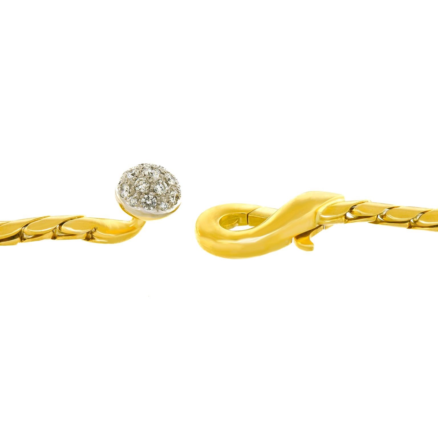 Brilliant Cut Pomellato Gold Necklace with Decorative Diamond Catch For Sale