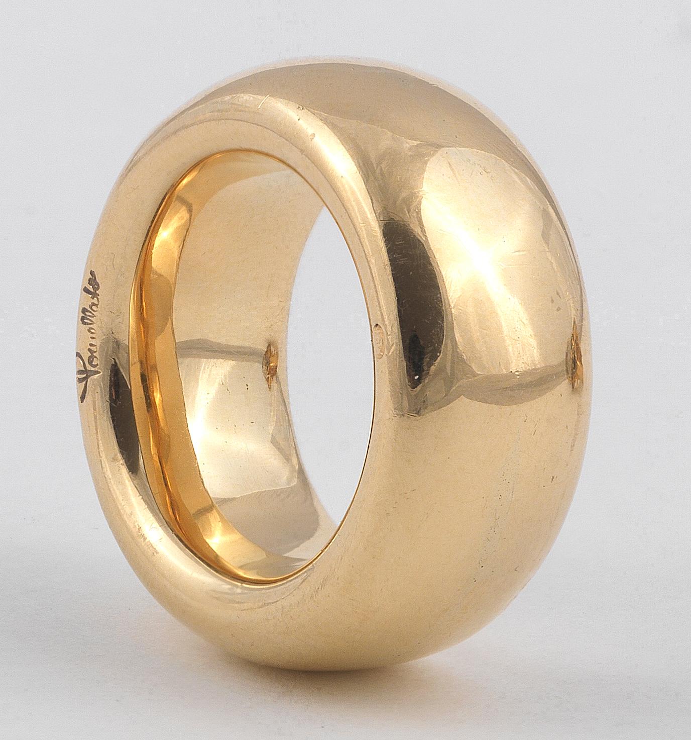 Of classic band design, 18kt yellow Gold 
Signed Pomellato
Weight: 17.4 gr
The size is 5 3/4 
Wide is 11mm
