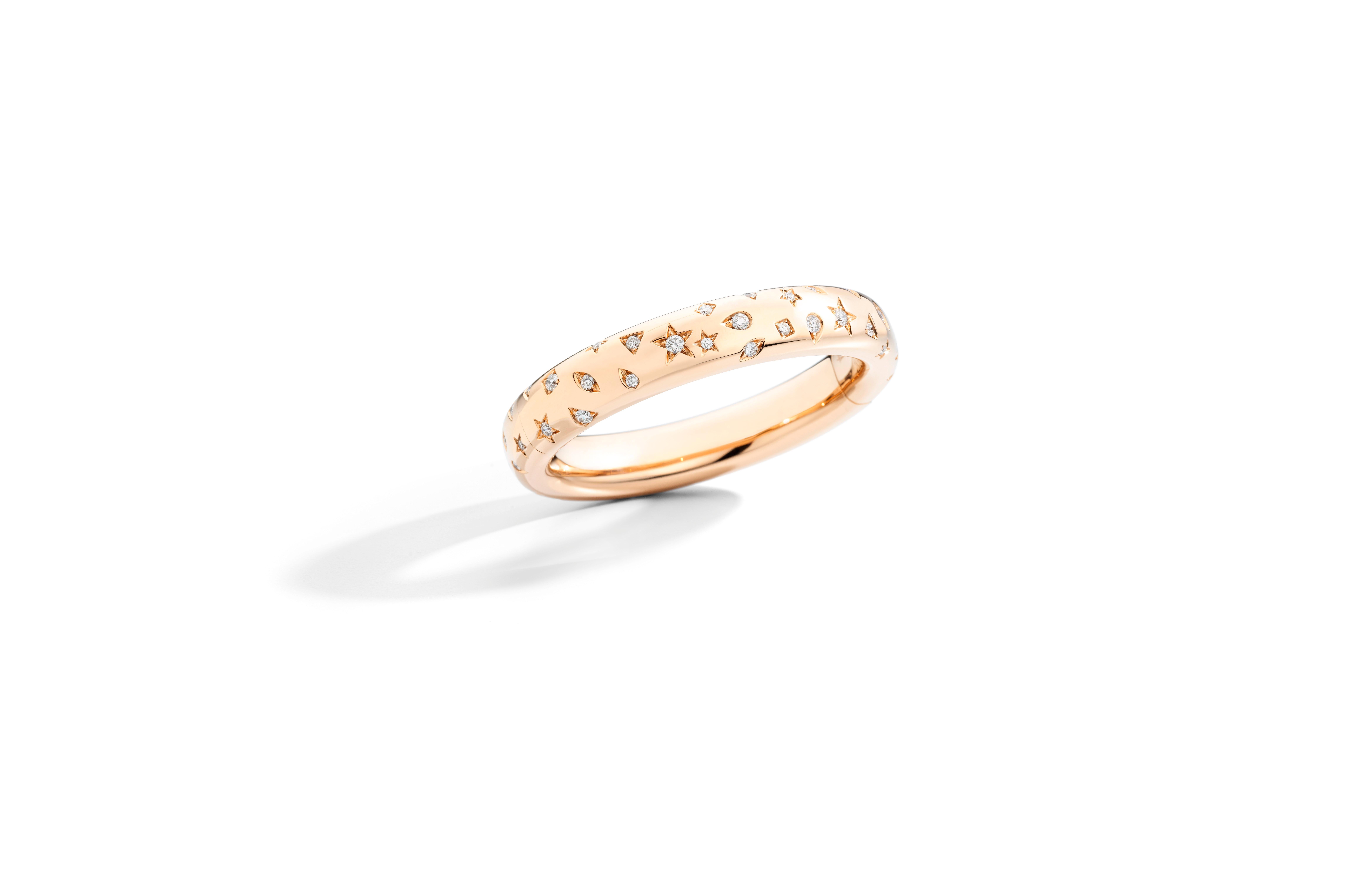 Honoring Pomellato’s goldsmith heritage, ICONICA shines in bold bracelets of sensual rose gold. Daring, lightweight and stackable, this anniversary collection may be mixed-and-matched per the Pomellato spirit. 18k rose gold with pave set diamonds