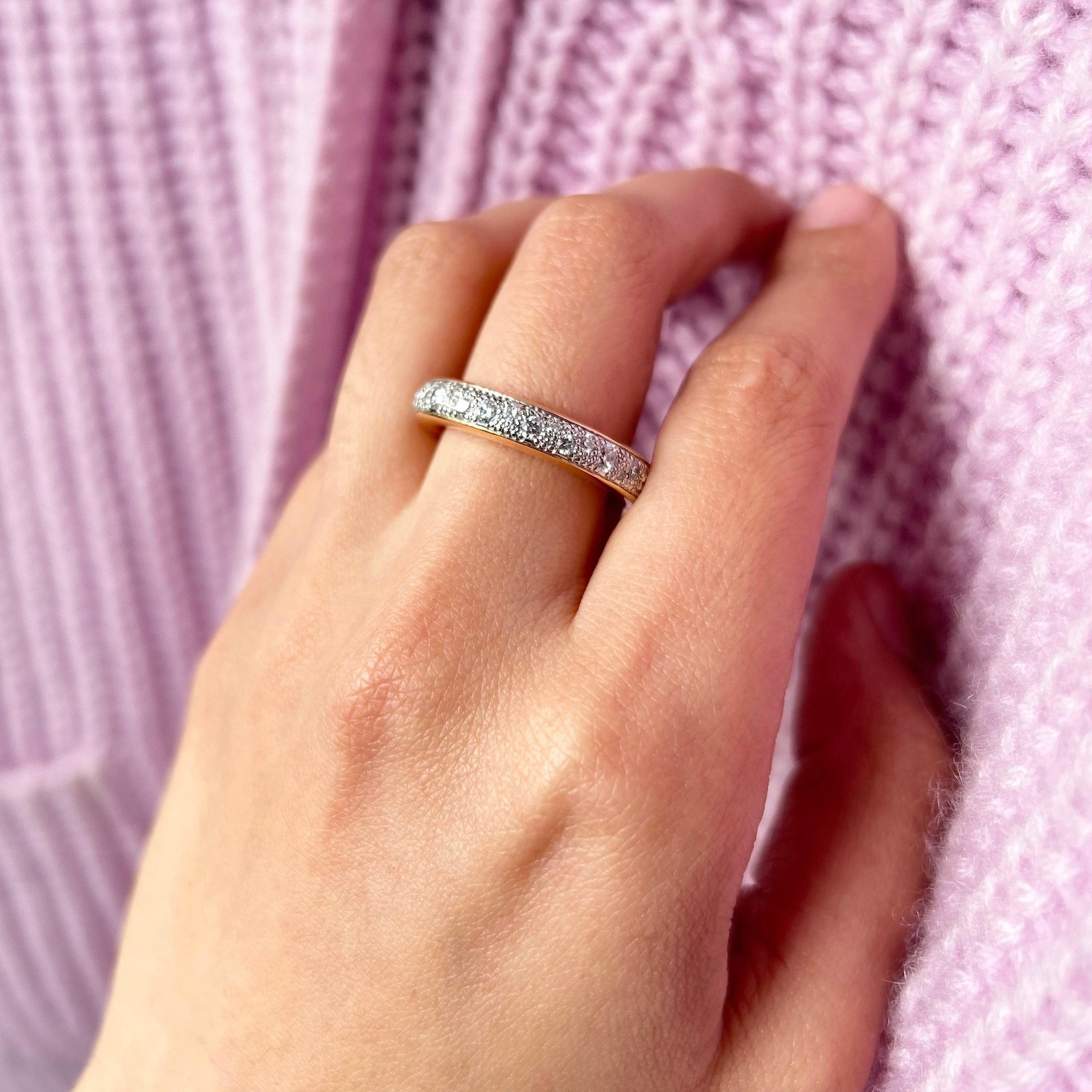 Women's or Men's Pomellato Iconica 18K Rose Gold White Diamond Ring, Size 54 For Sale