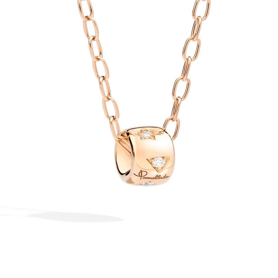 ICONICA PENDANT IN ROSE GOLD AND DIAMONDS 
Honoring Pomellato’s goldsmith heritage, ICONICA shines in bold pendants of sensual rose gold and shaped diamonds. Daring, lightweight and stackable, this anniversary collection may be mixed-and-matched per
