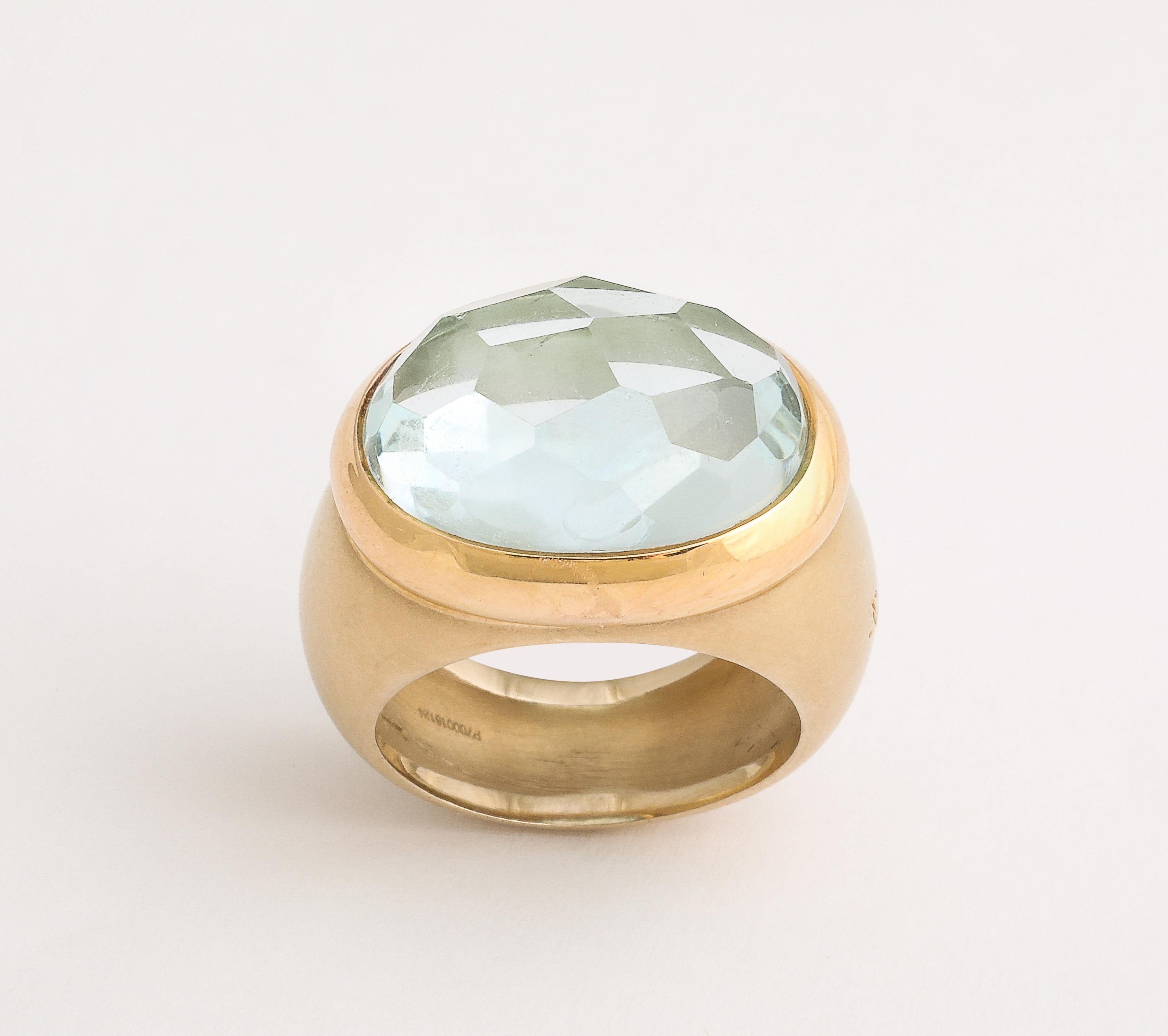 Modern Pomellato  Italian 750 Gold and Faceted Aquamarine Ring Size 6 1/2