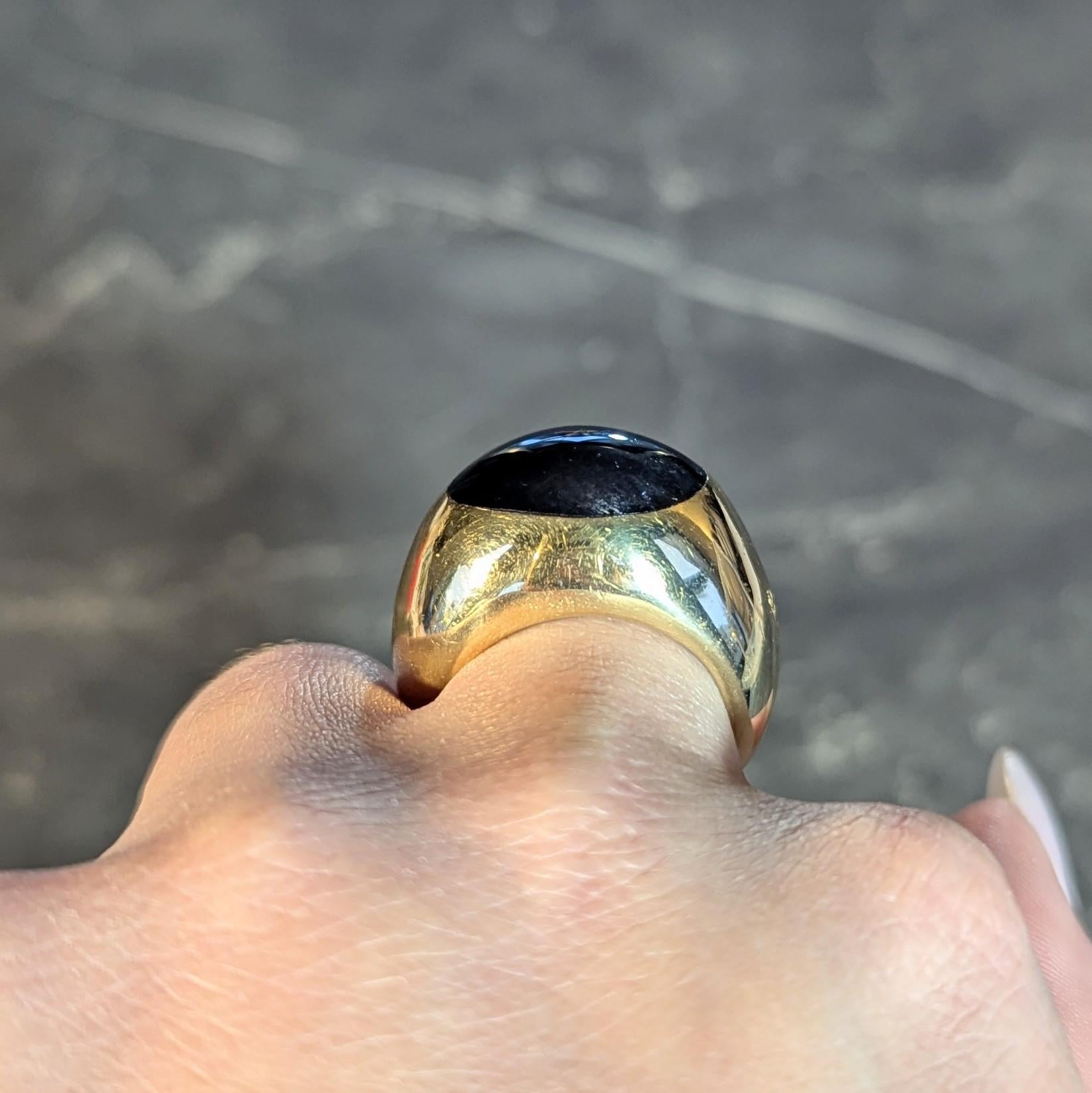 Pomellato London Blue Topaz Cabochon 18 Karat Gold Vintage Goccia Band Ring 8