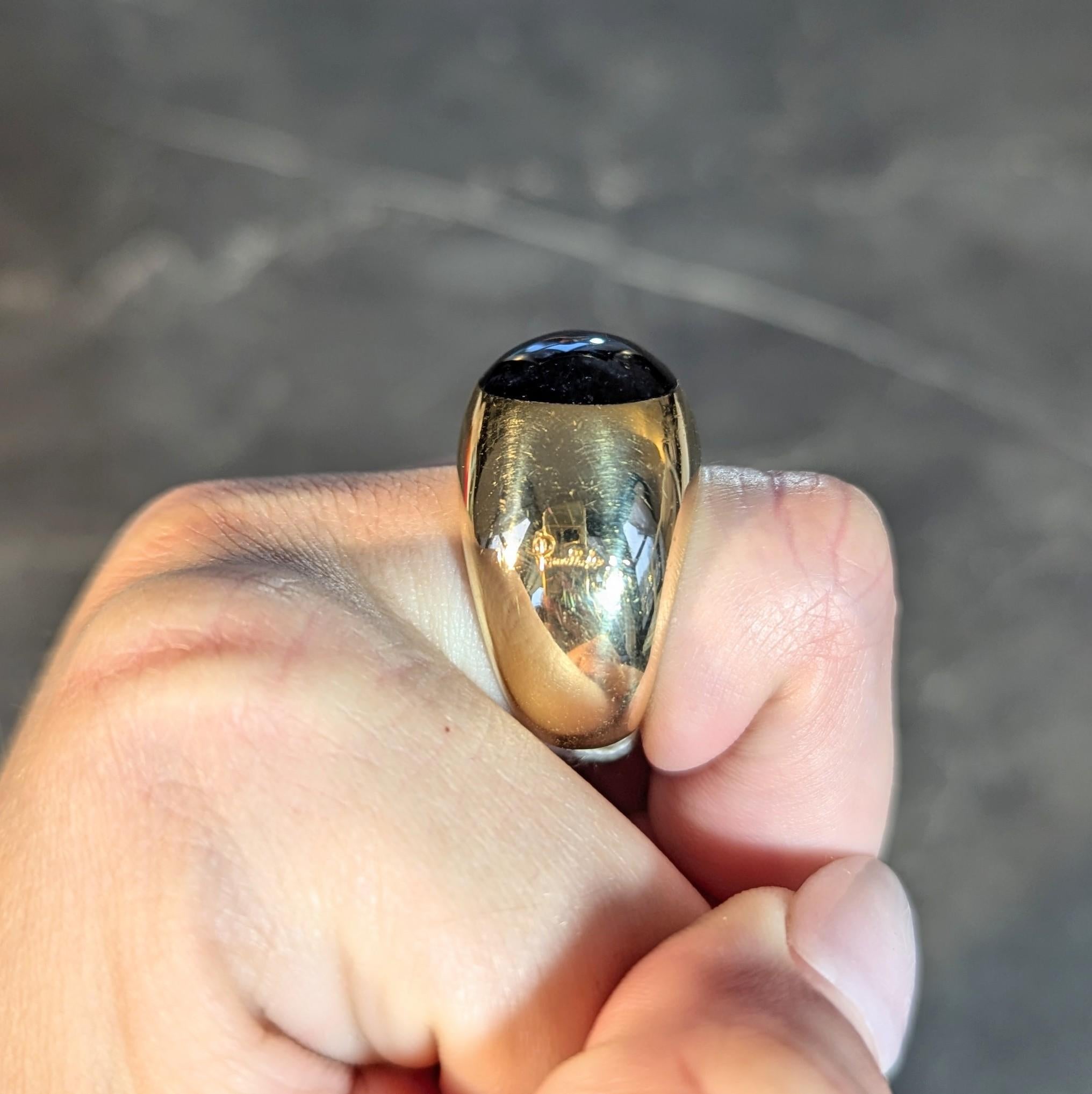 Pomellato London Blue Topaz Cabochon 18 Karat Gold Vintage Goccia Band Ring 9