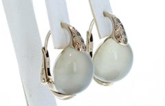 Pomellato Luna 18k Gold Diamond Moonstone Earrings 15.8g
