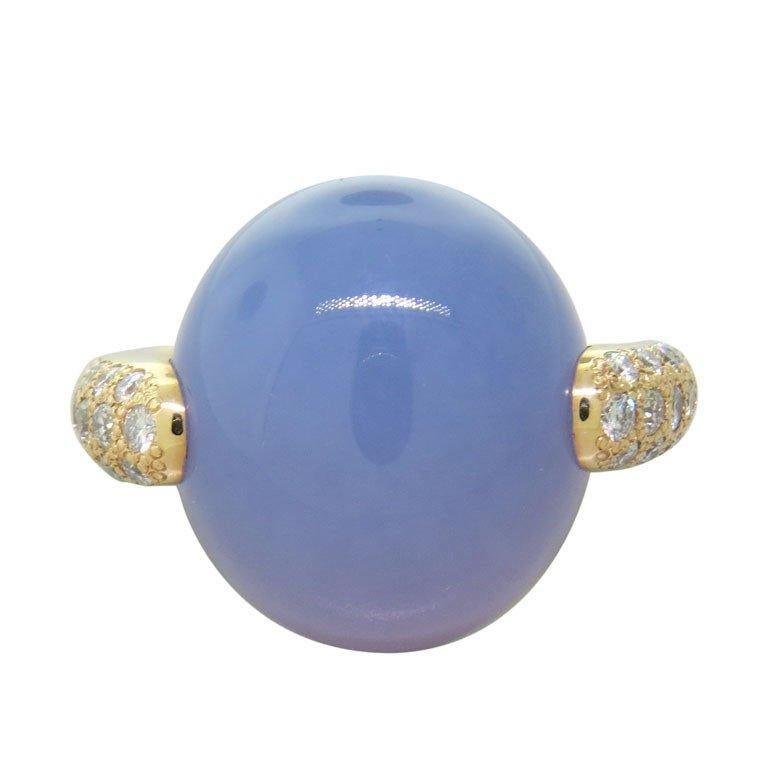 New Pomellato Luna 18k yellow gold ring with diamonds and chalcedony cabochon. Ring size is 6.25 - 6.5, ring top is 20mm x 17mm. weight - 16.1gr