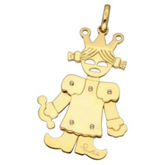 Pomellato Queen Pendant Top Charm 18K Yellow Gold