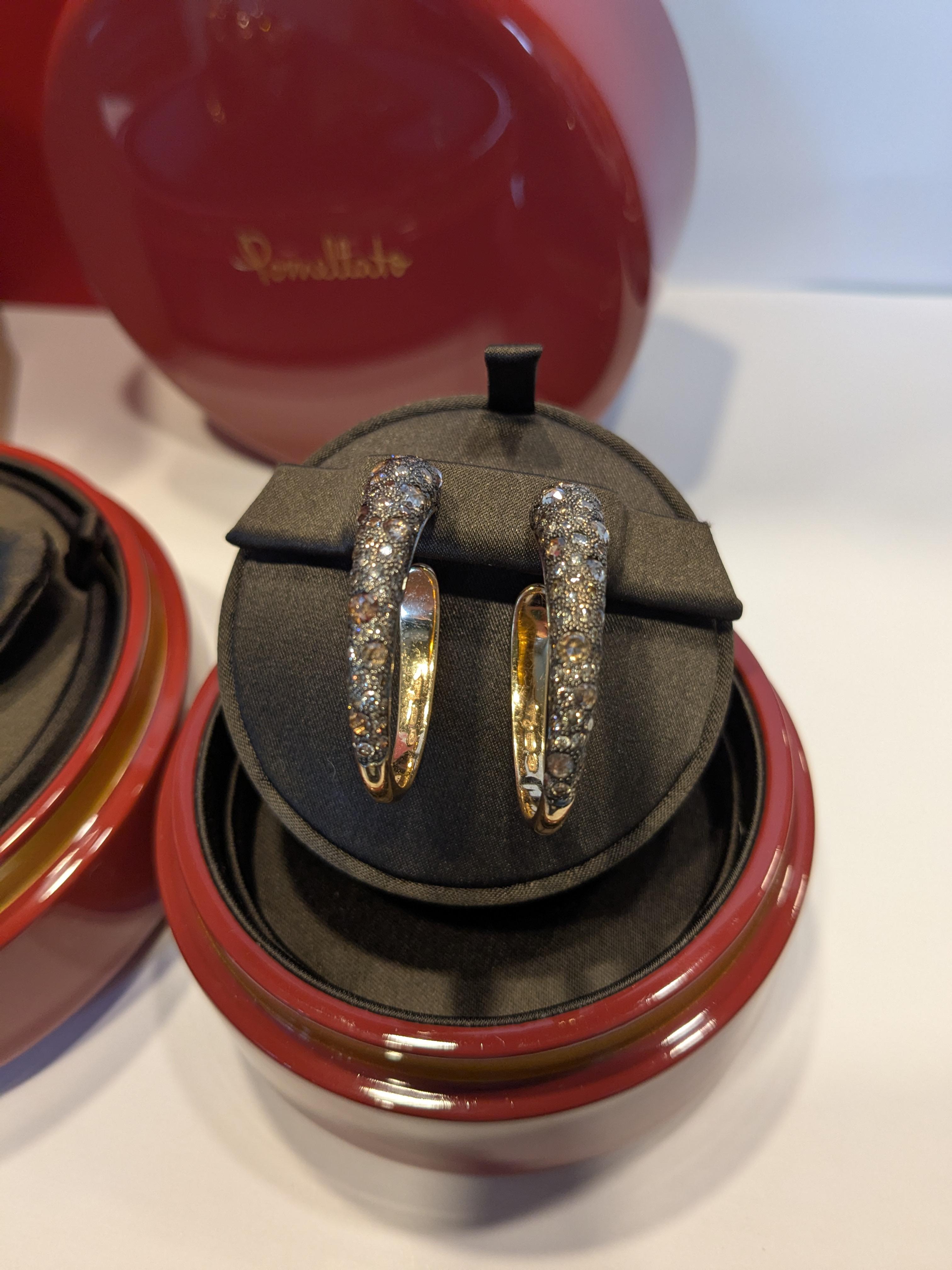 Taglio brillante Orecchini a cerchio Tango in oro rosa 18k con diamanti marroni in vendita