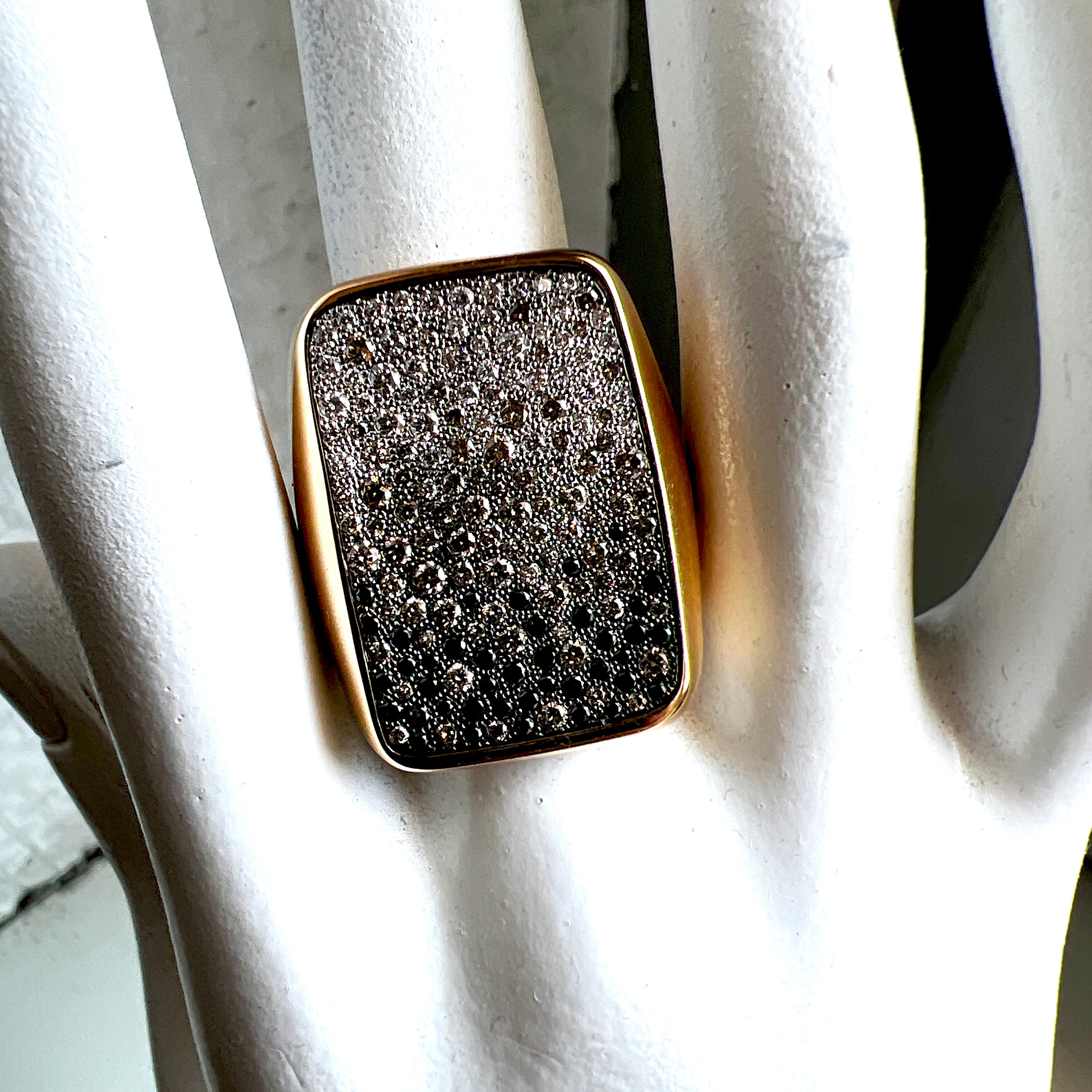 Pomellato Sabbia Dégradé Diamond Rose Gold Rectangular Shaped Cocktail Ring For Sale 5