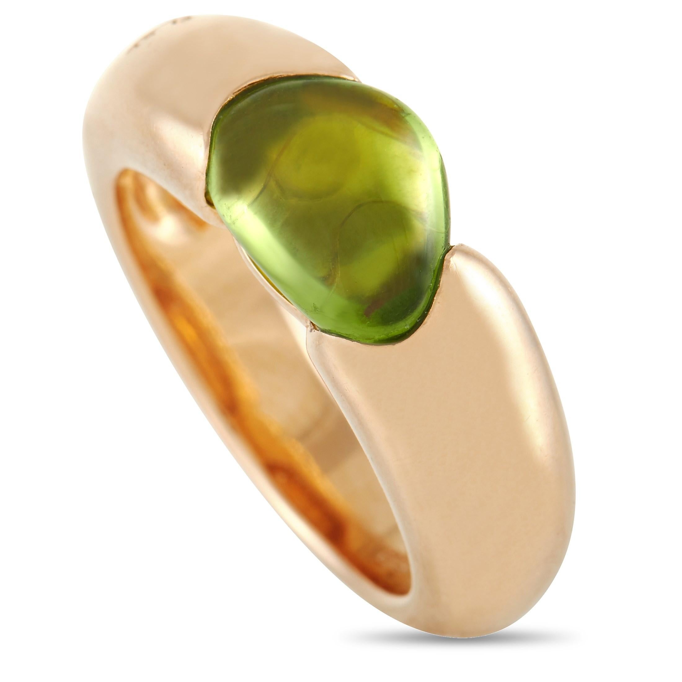 An exciting combination of 18K Rose Gold and green peridot make this ring from Pomelatto Sassi unlike anything you have seen before. Breathtaking in its simplicity, it features a 6mm wide band and a 4mm top height. 

This jewelry piece is offered in