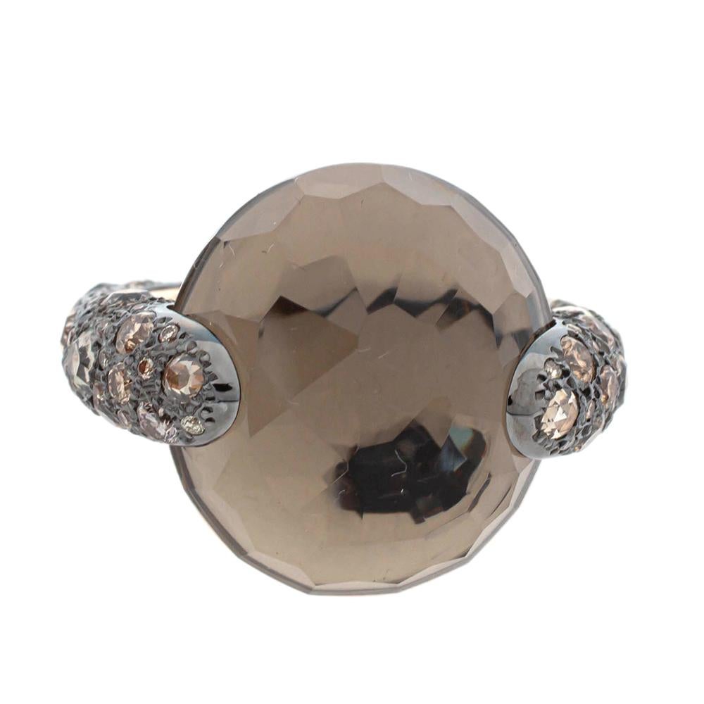 Pomellato's commitment to delivering excellence is beautifully manifested in this cocktail ring. Every detail on this Tango speaks creativity, elegance, and luxury. Rendered in a remarkable silhouette with notably-sized, faceted quartz on the head