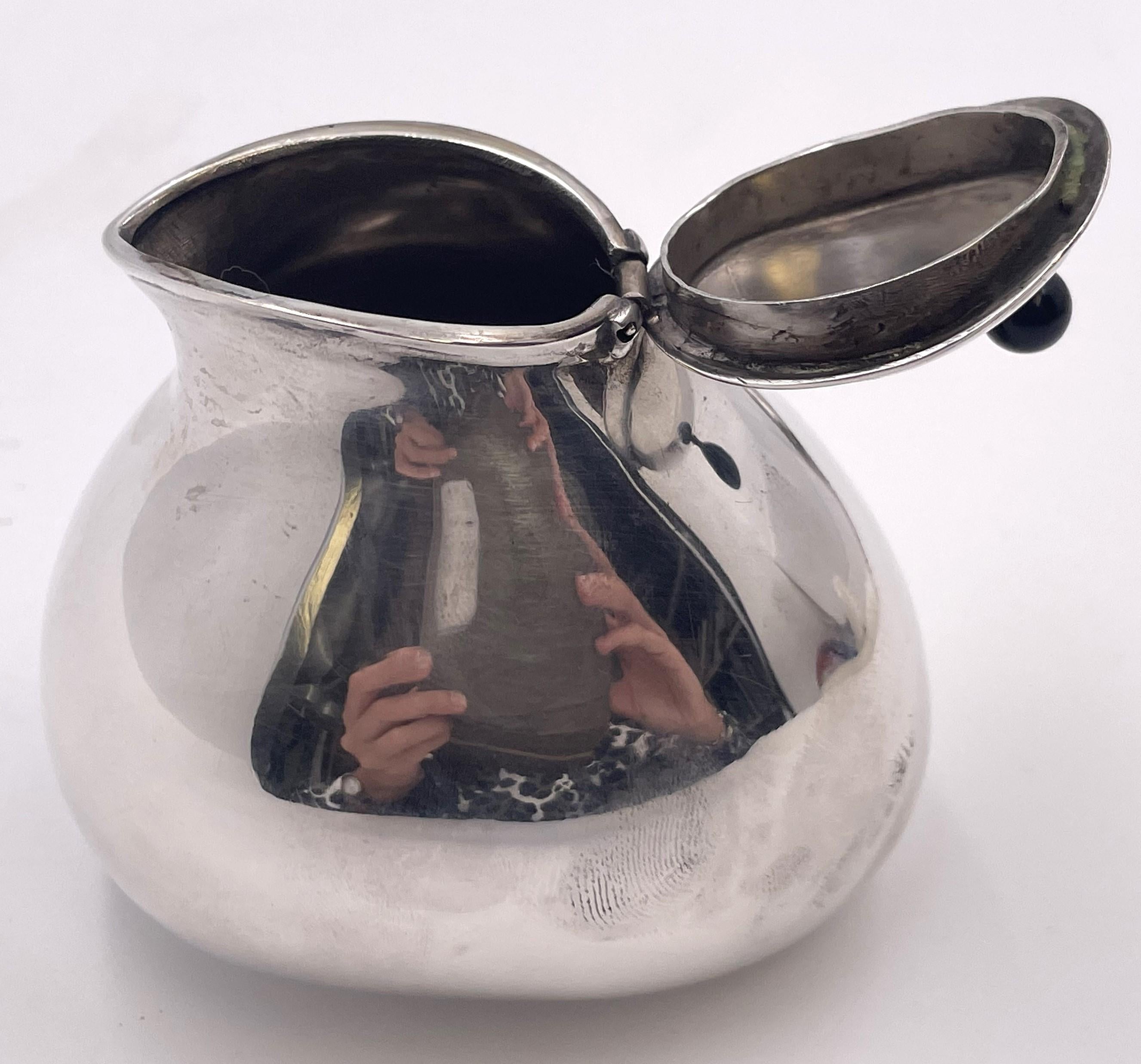 Italiano Pomellato, piatto da miele in argento sterling in stile metà secolo moderno in vendita