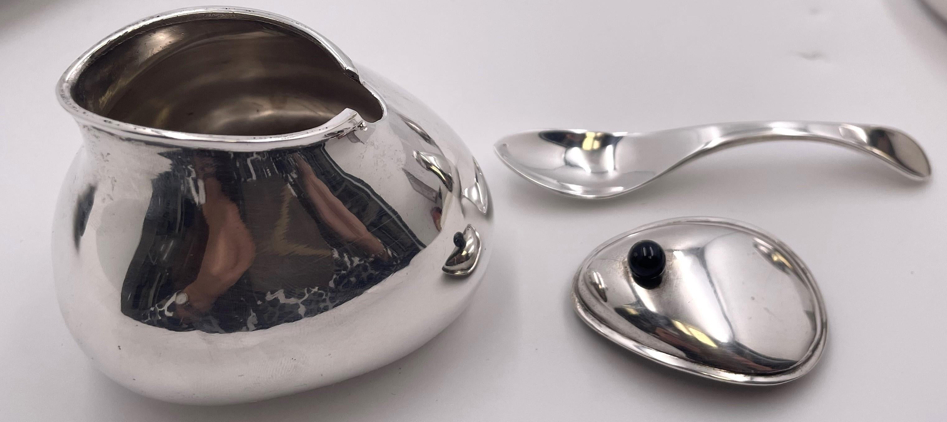 Argento Pomellato, piatto da miele in argento sterling su vassoio in stile metà secolo moderno in vendita