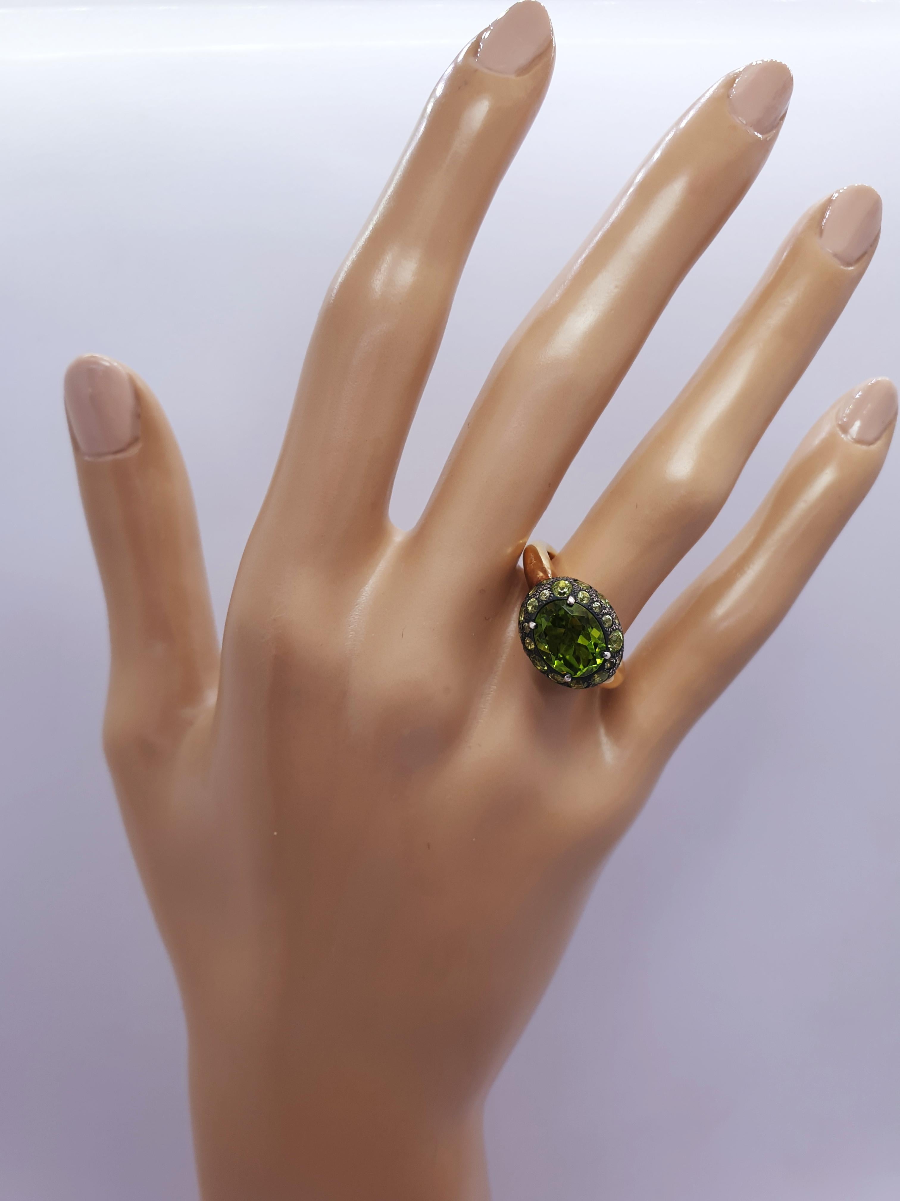 Pomellato Tabou Peridot brünierter Ring aus 18 Karat Gold 2