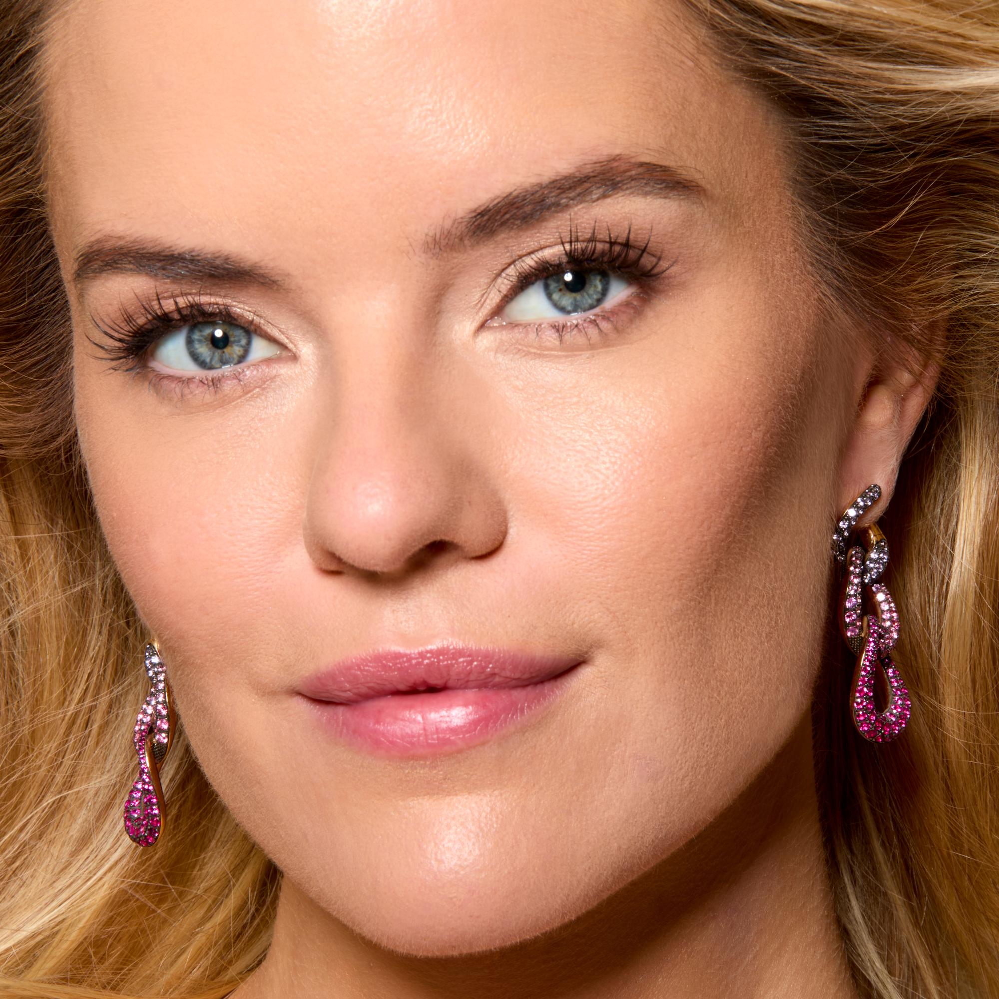 Retro Pomellato Tango 18k Yellow Gold Ruby and Sapphire Drop Earrings For Sale