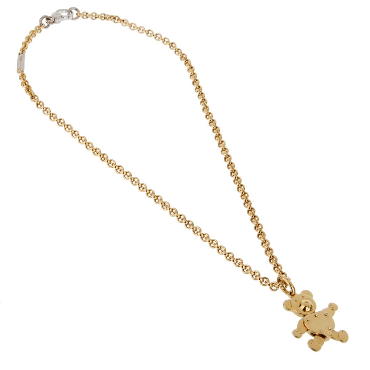 A chic brand new Pomellato Teddy Bear necklace crafted in 18k yellow gold. The necklace measures 16