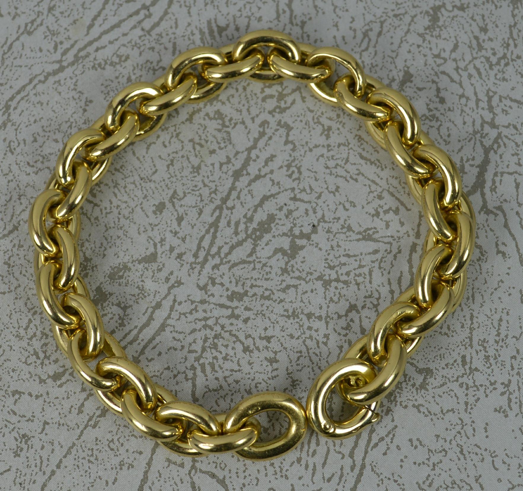 Pomellato Very Heavy 18 Carat Yellow Gold Designer Curb Bracelet 4